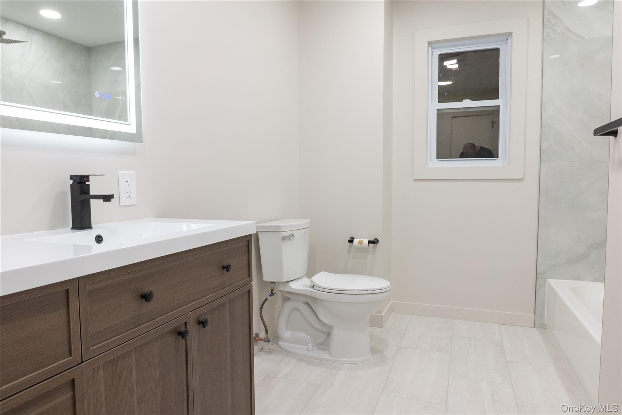64 Lincoln Avenue Property Photo 28