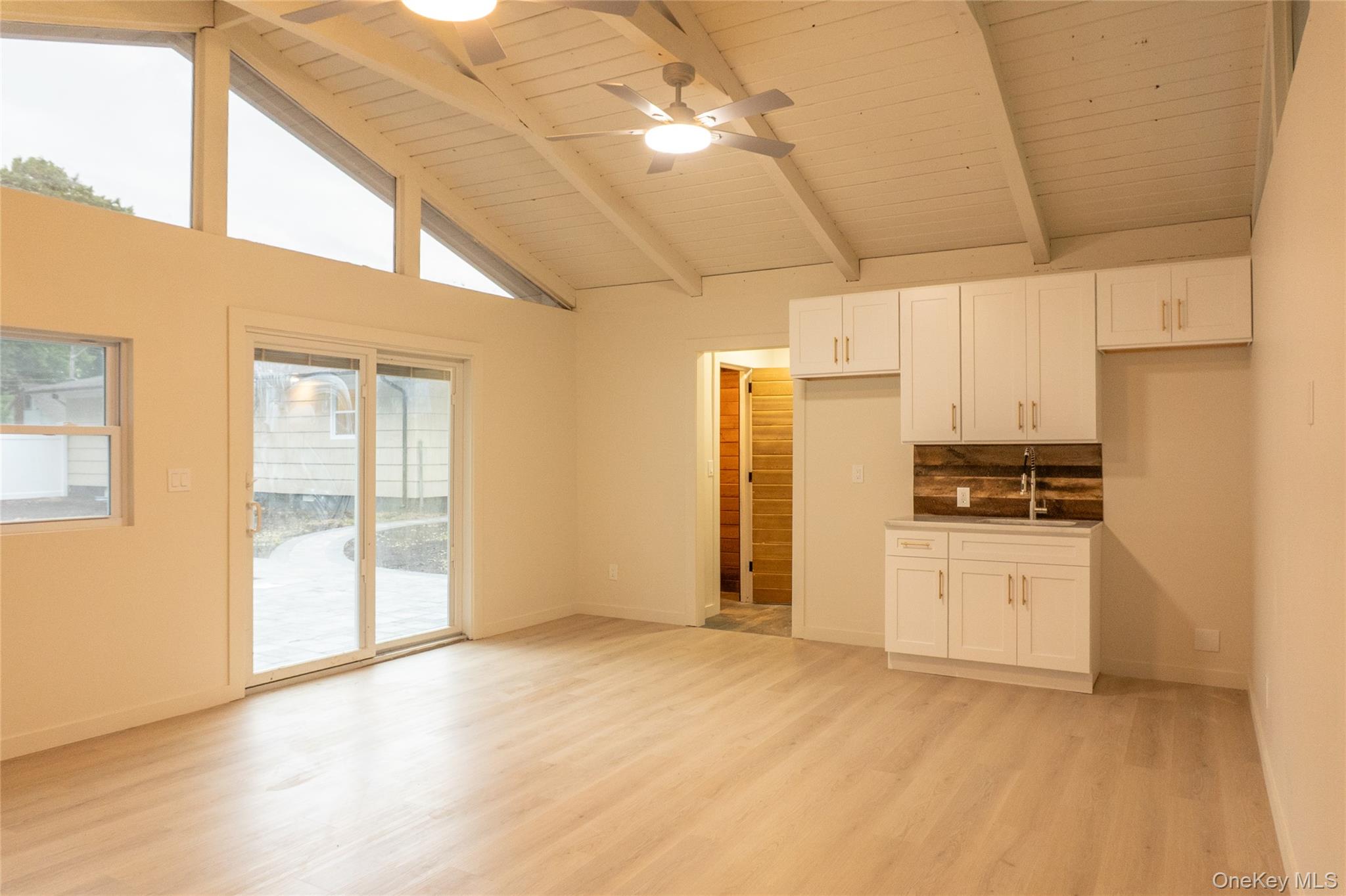 64 Lincoln Avenue Property Photo 35