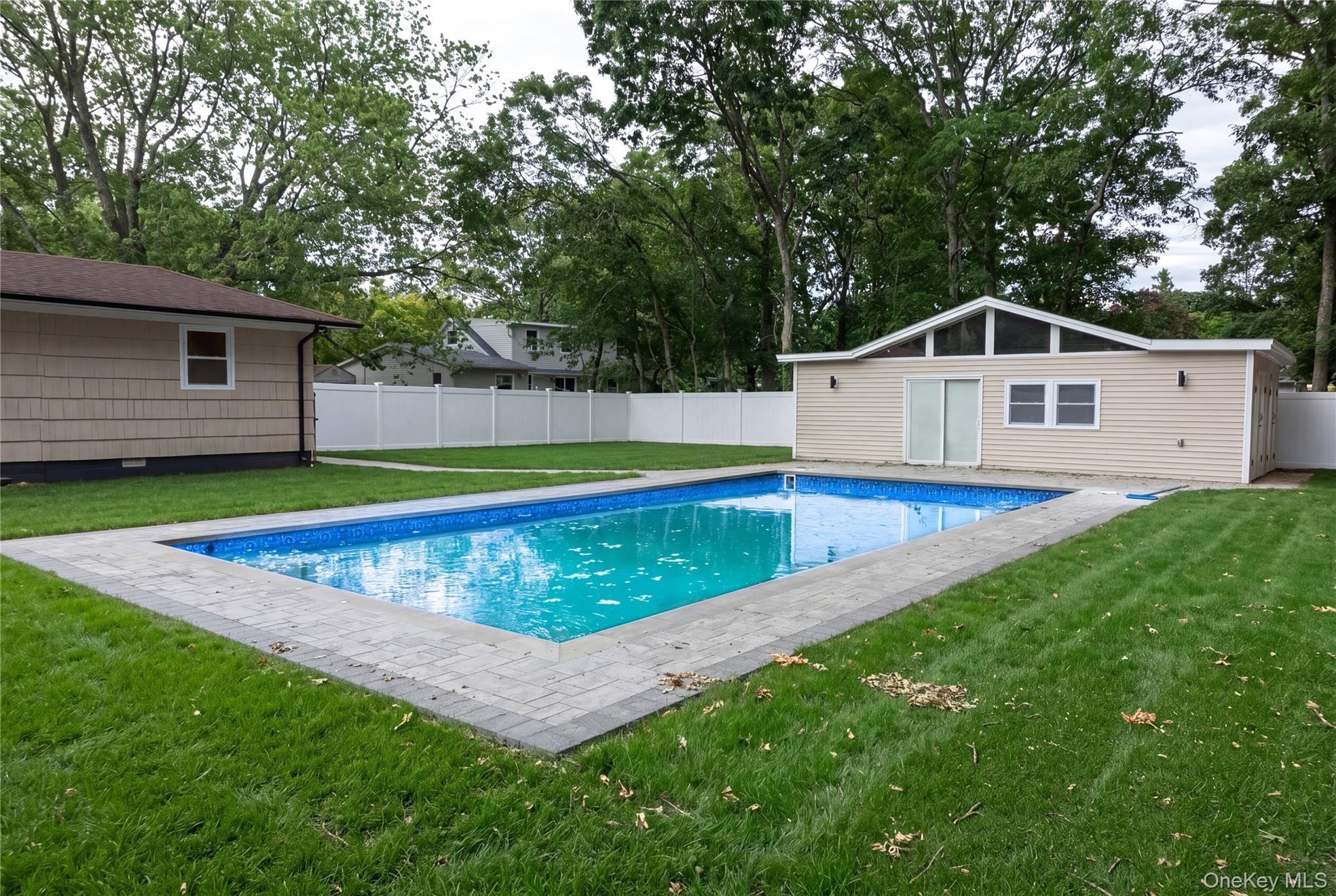 64 Lincoln Avenue Property Photo 36