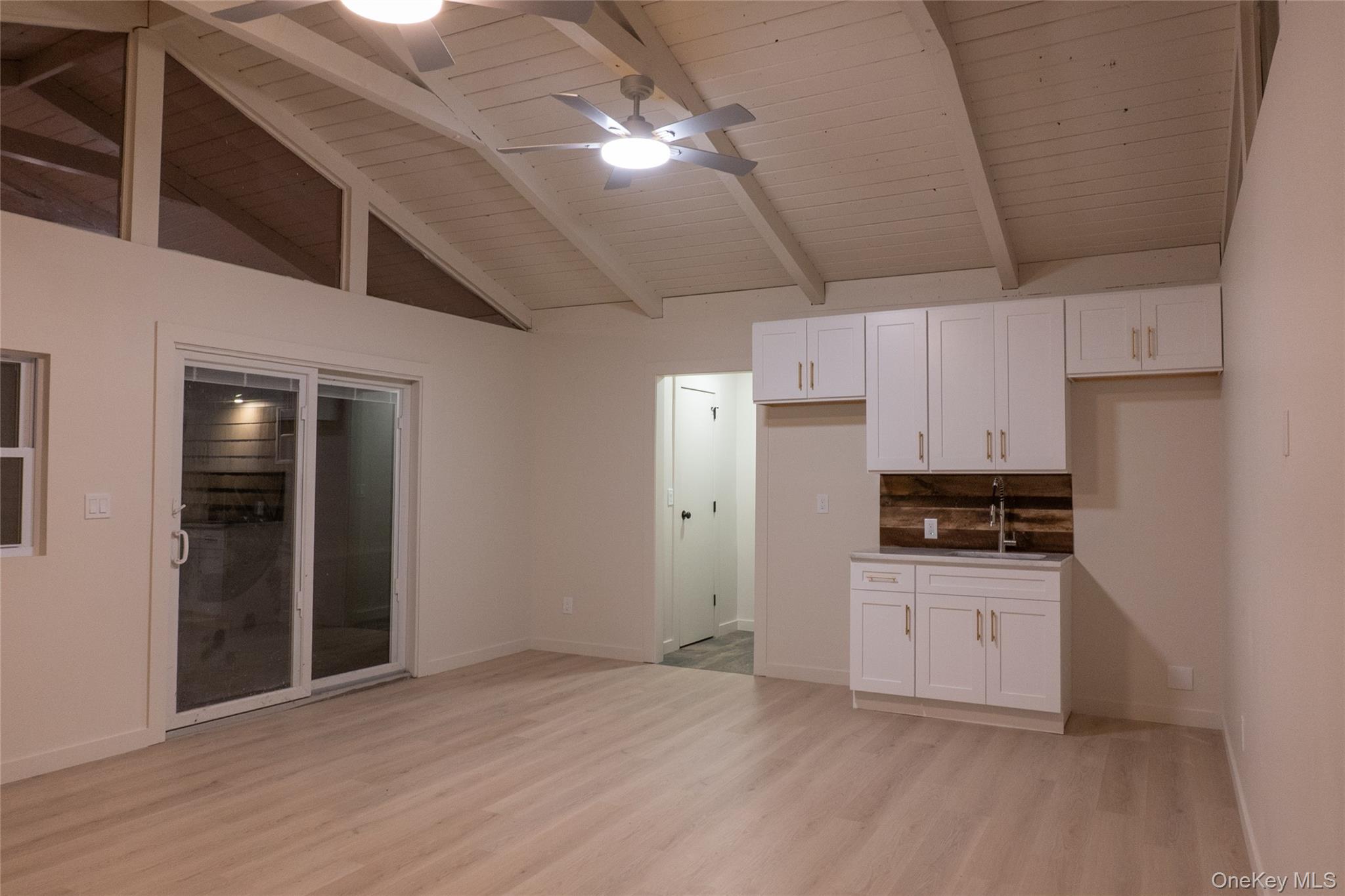 64 Lincoln Avenue Property Photo 38