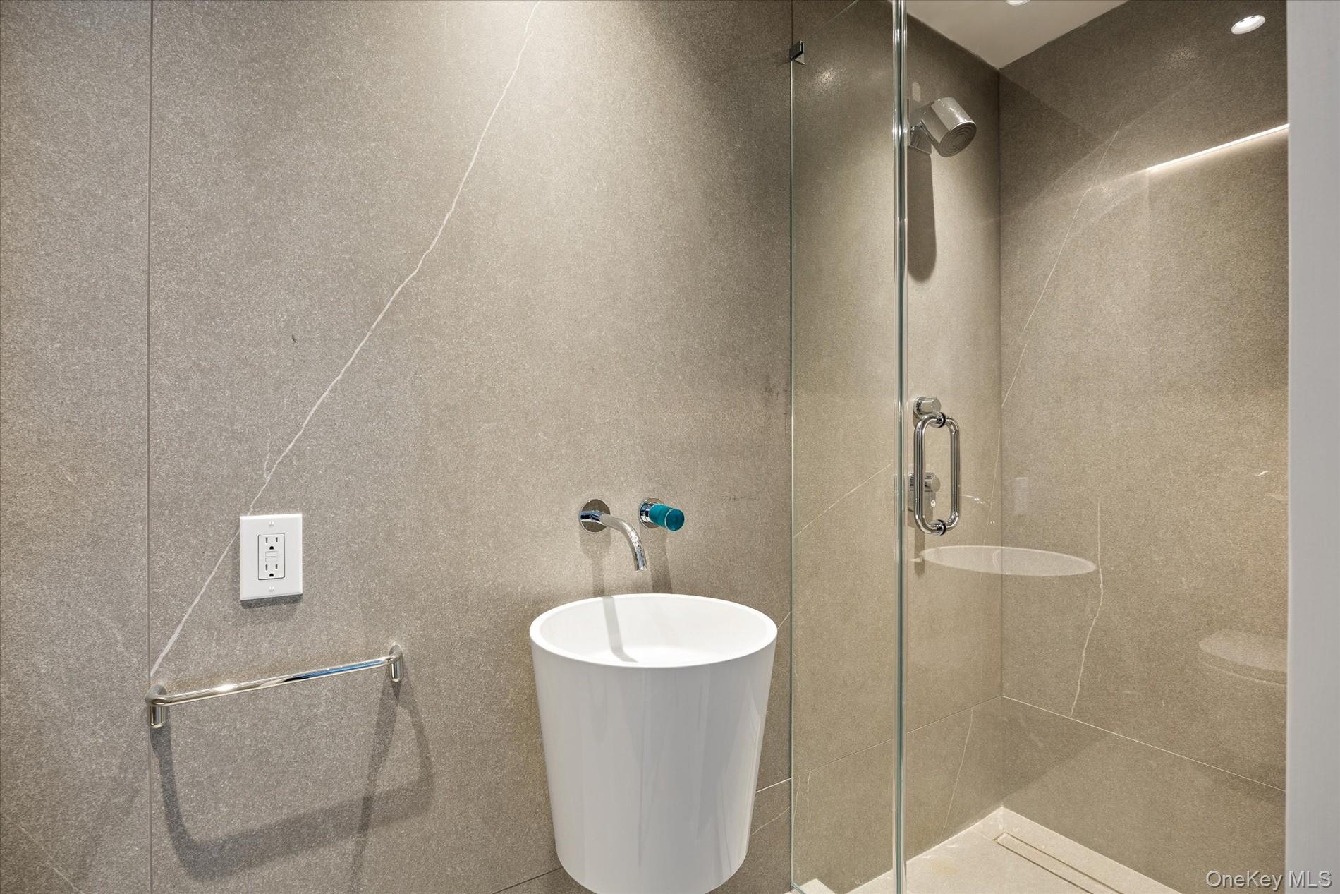 1 Foxwood Road Property Photo 34