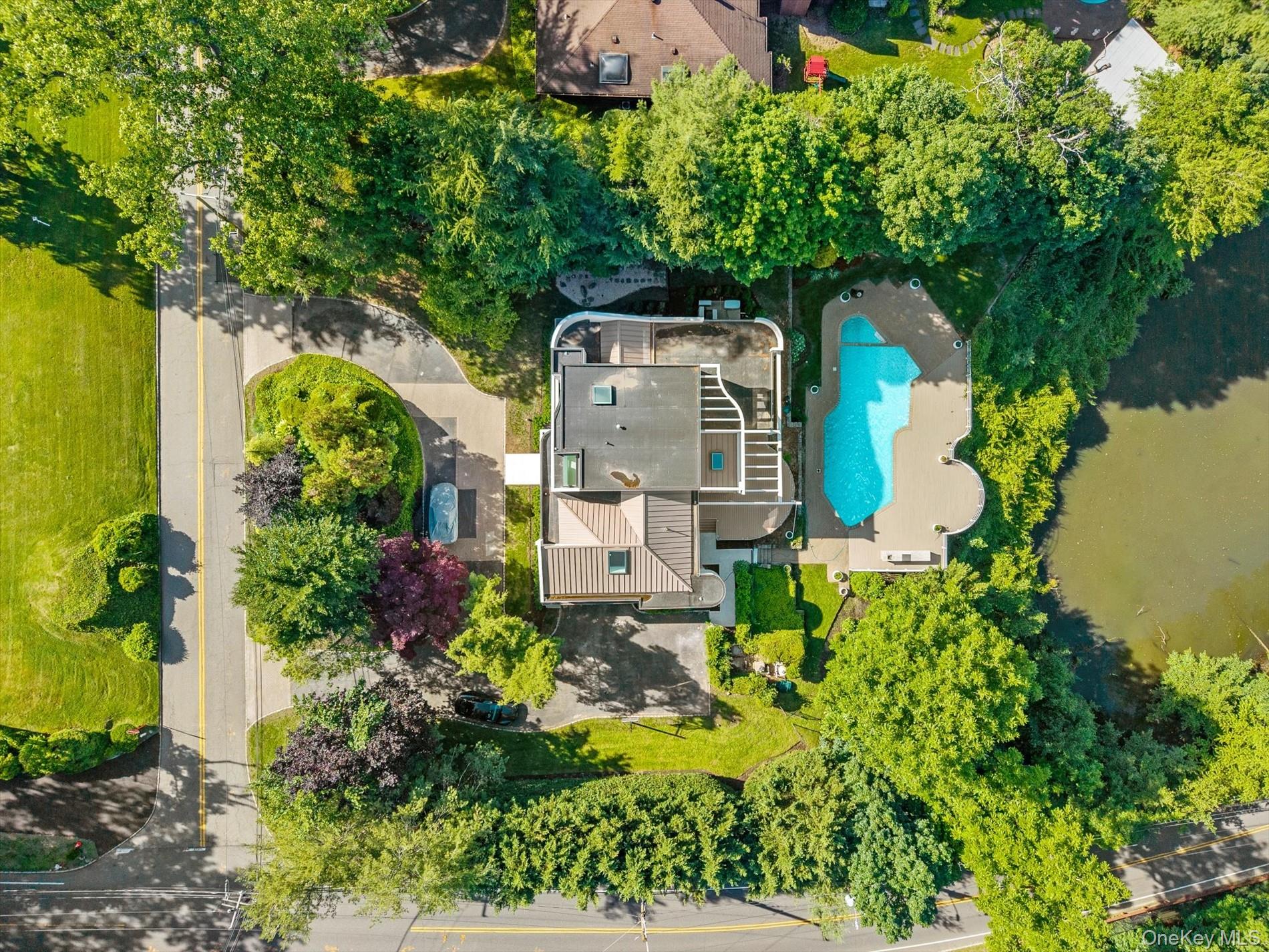 1 Foxwood Road Property Photo 43