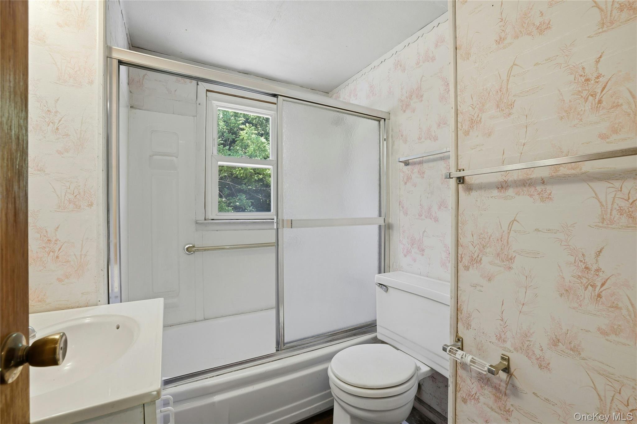 1090 South Drive Property Photo 18