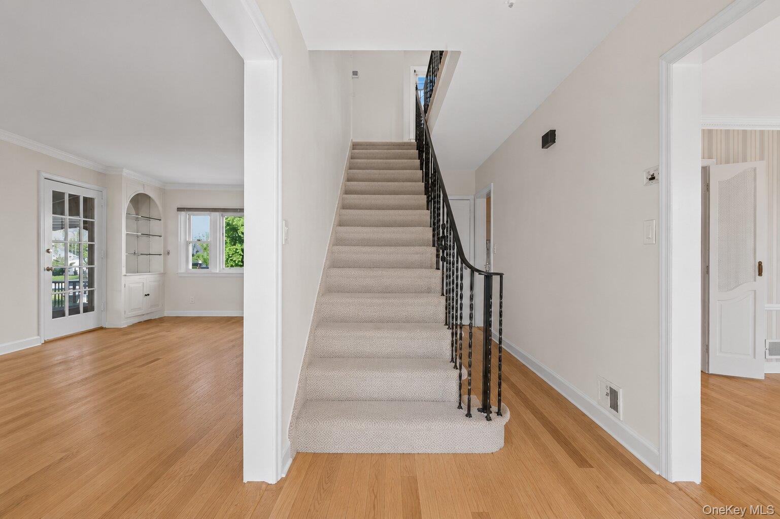530 Washington Boulevard Property Photo 5
