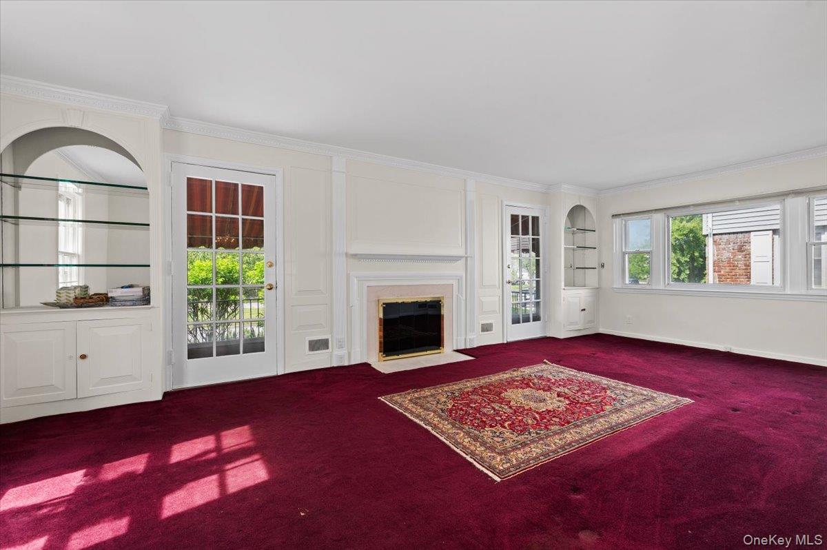 530 Washington Boulevard Property Photo 6