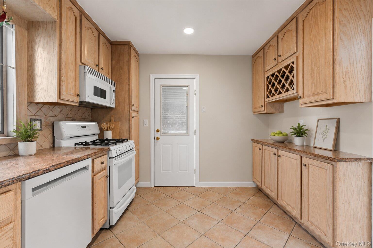 530 Washington Boulevard Property Photo 19