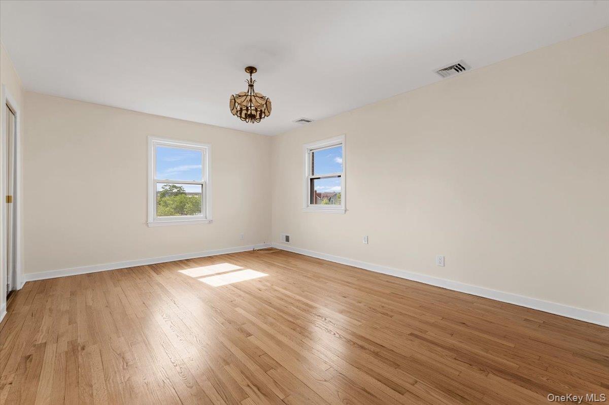 530 Washington Boulevard Property Photo 26