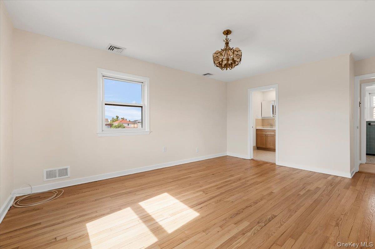 530 Washington Boulevard Property Photo 27