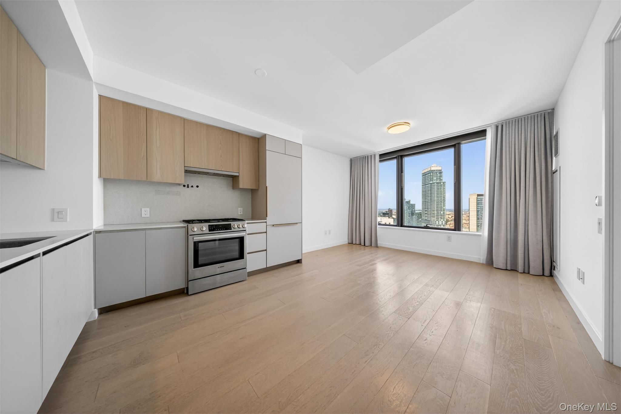 3 Court Square 5005 Property Photo 1