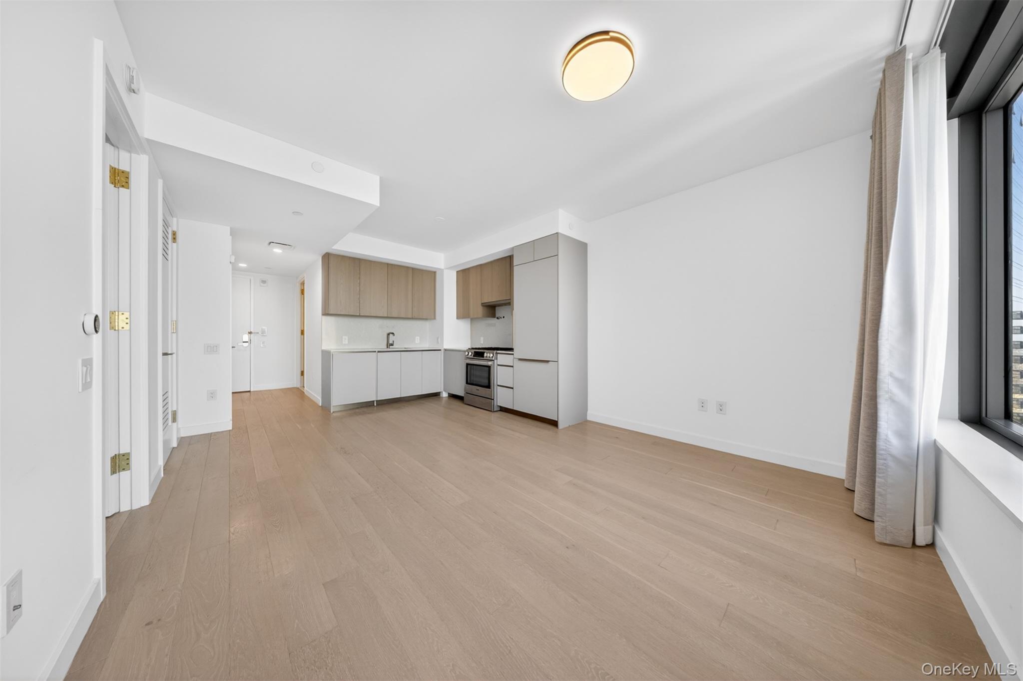 3 Court Square 5005 Property Photo 6