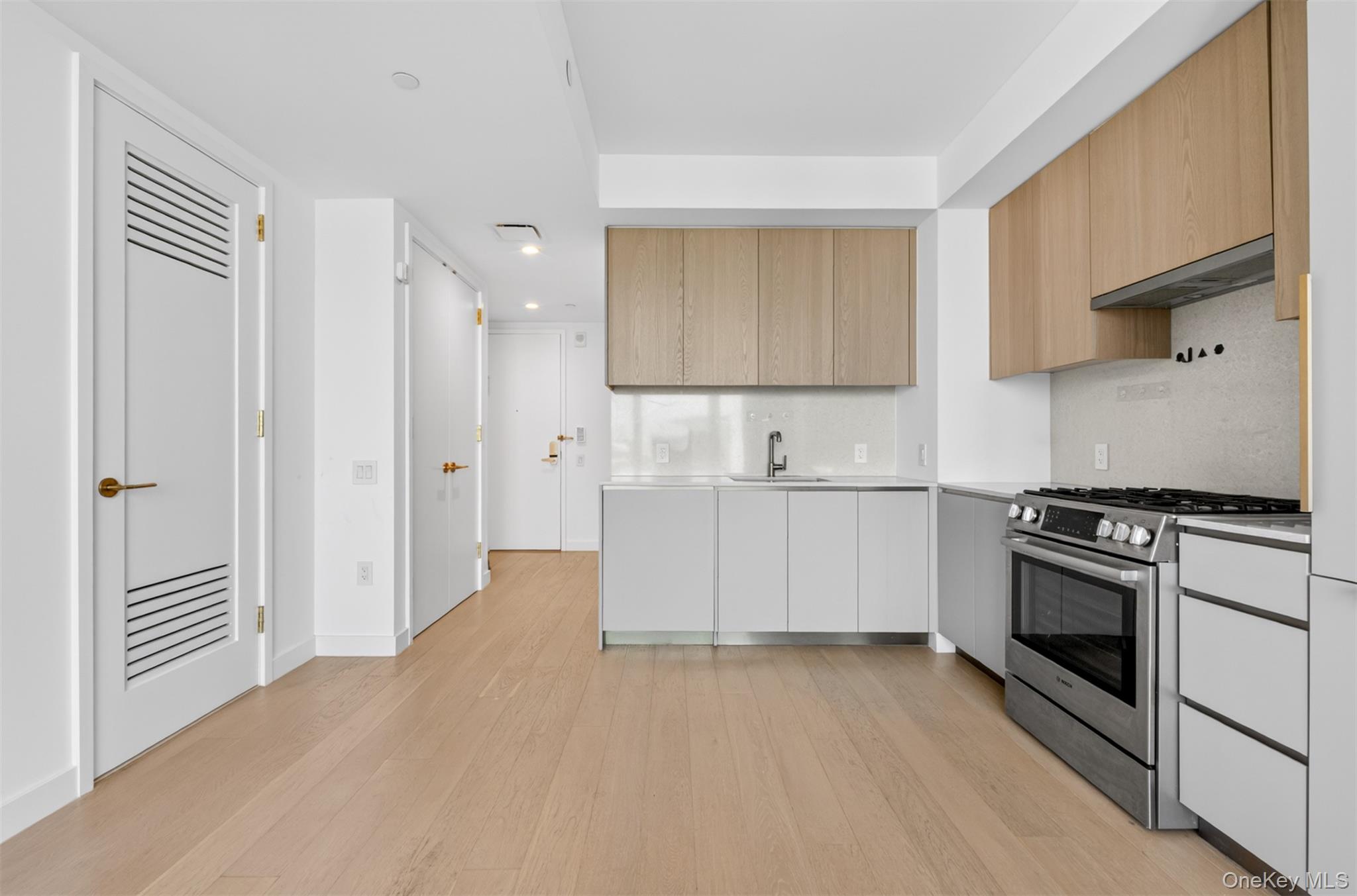 3 Court Square 5005 Property Photo 8