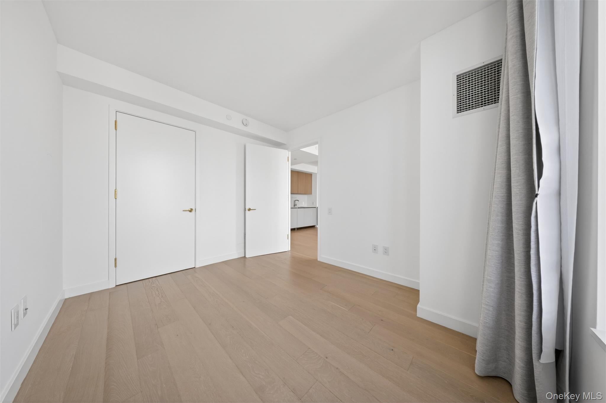3 Court Square 5005 Property Photo 12