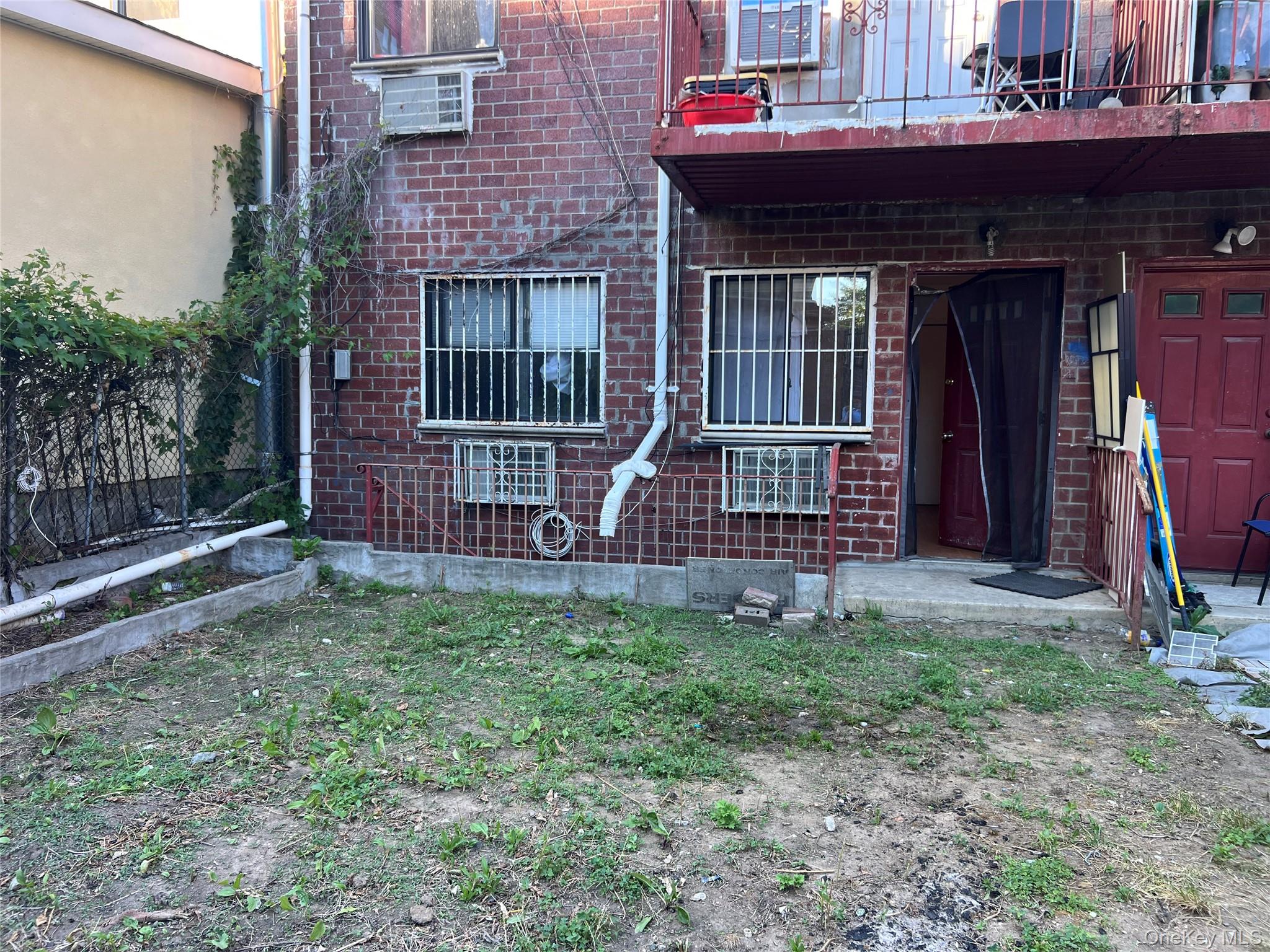 40-50 Case Street Property Photo 12
