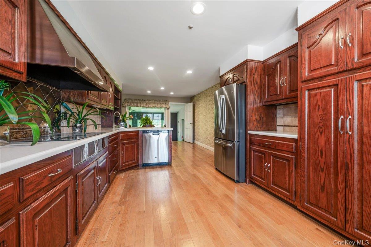 1401 Herzel Boulevard Property Photo 12