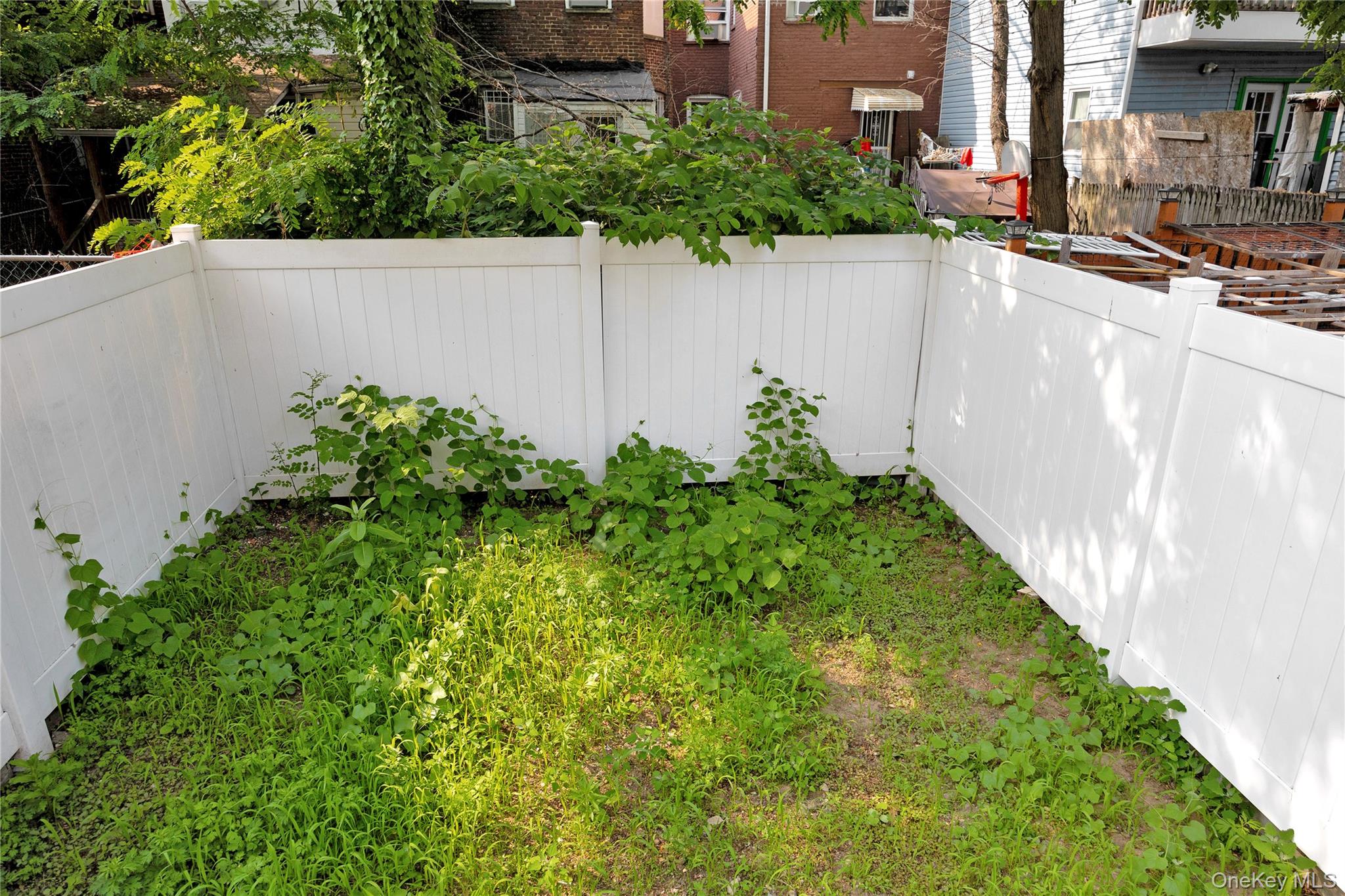164-15 104th Road Property Photo 20