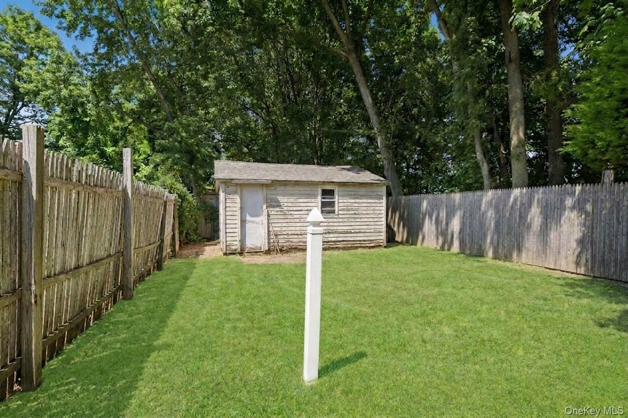60 Kenneth Avenue Property Photo 15