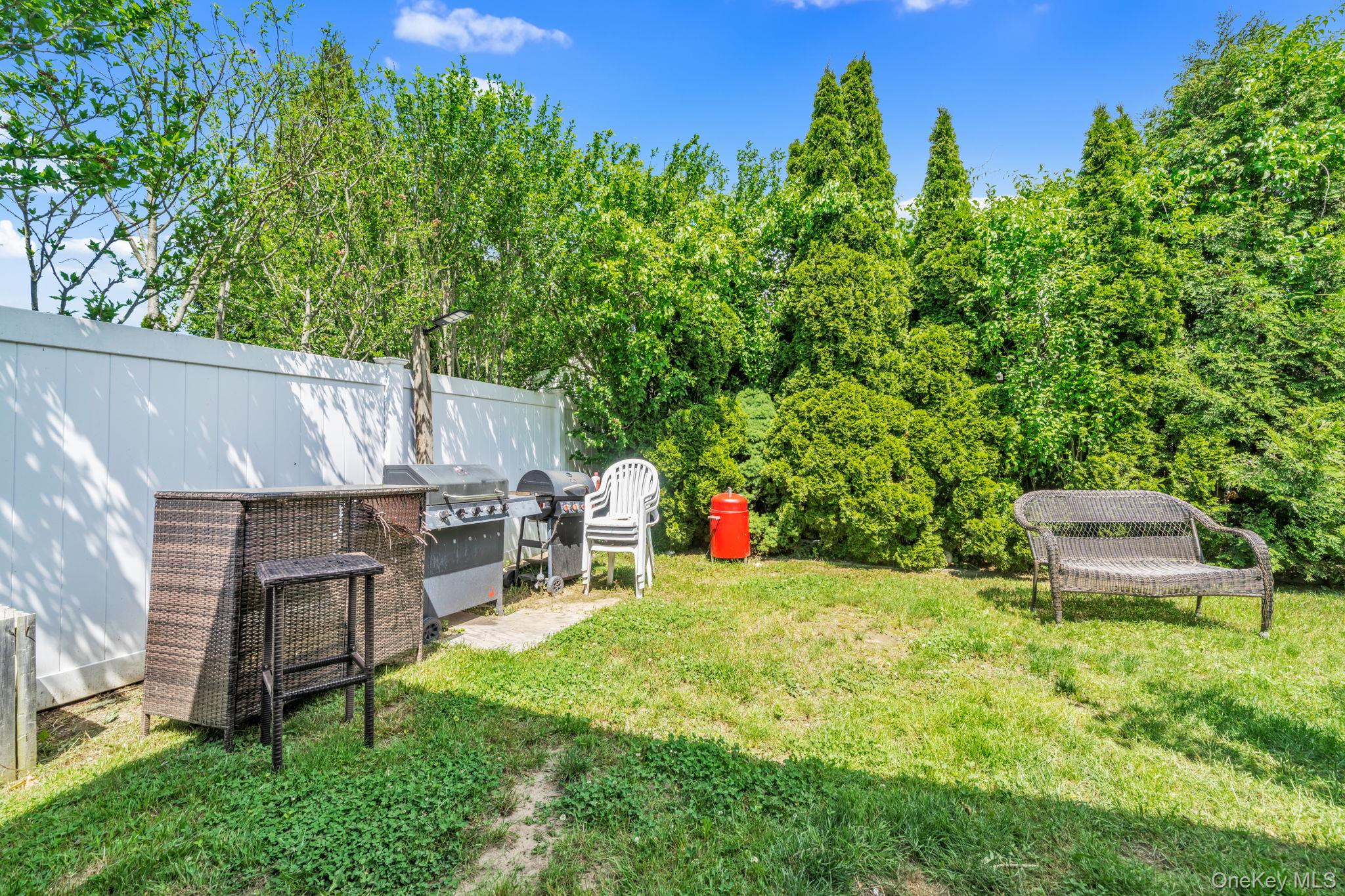 9 Nassau Avenue Property Photo 12