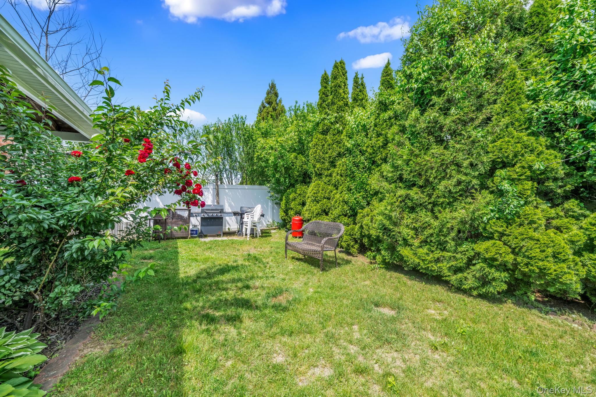9 Nassau Avenue Property Photo 18