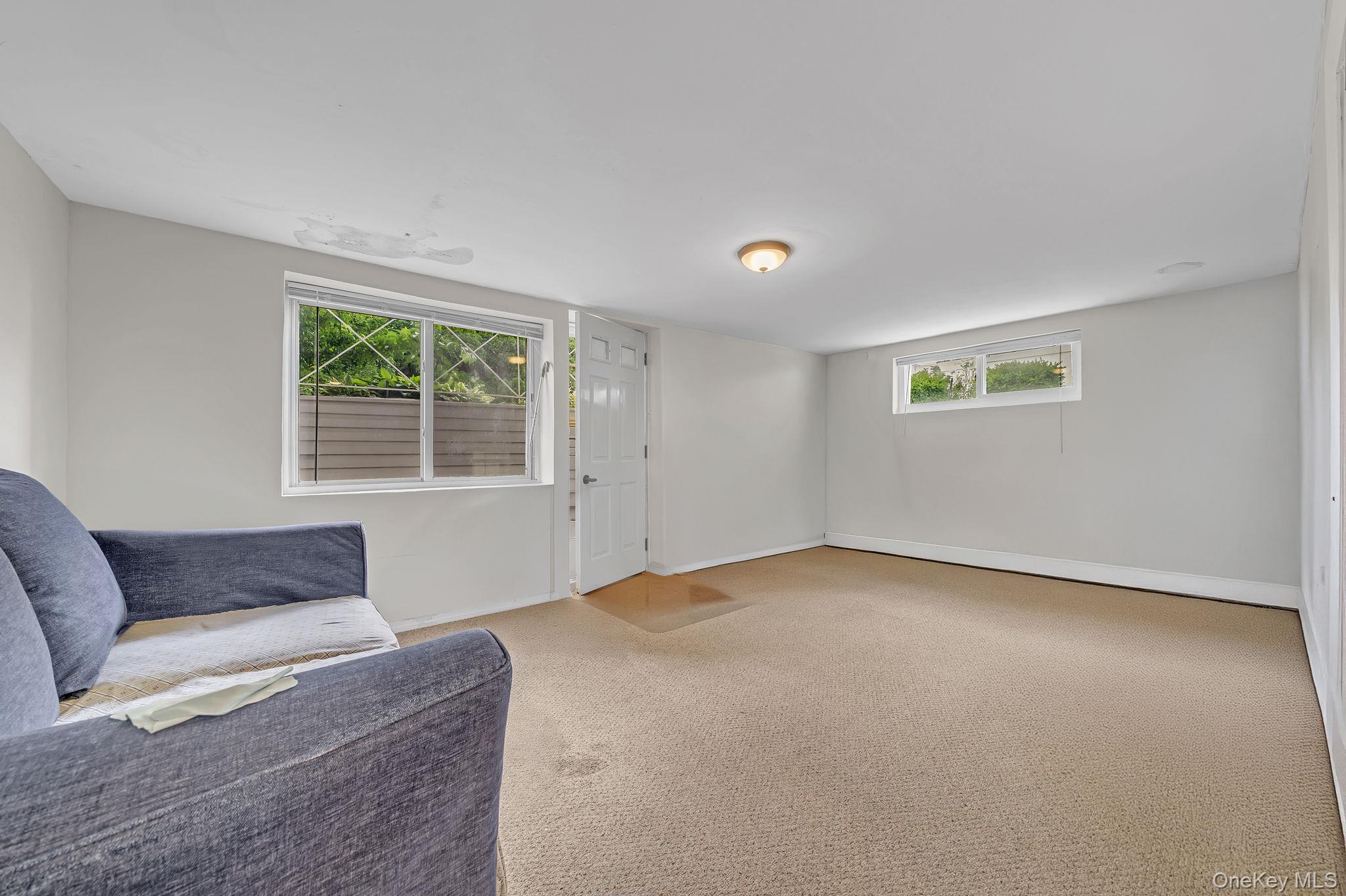 9 Nassau Avenue Property Photo 26
