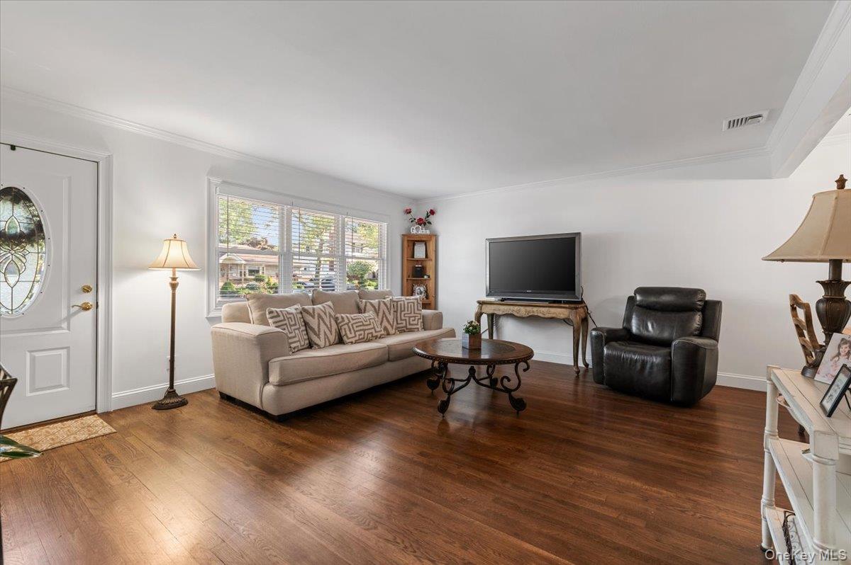 42 Larry Drive Property Photo 3