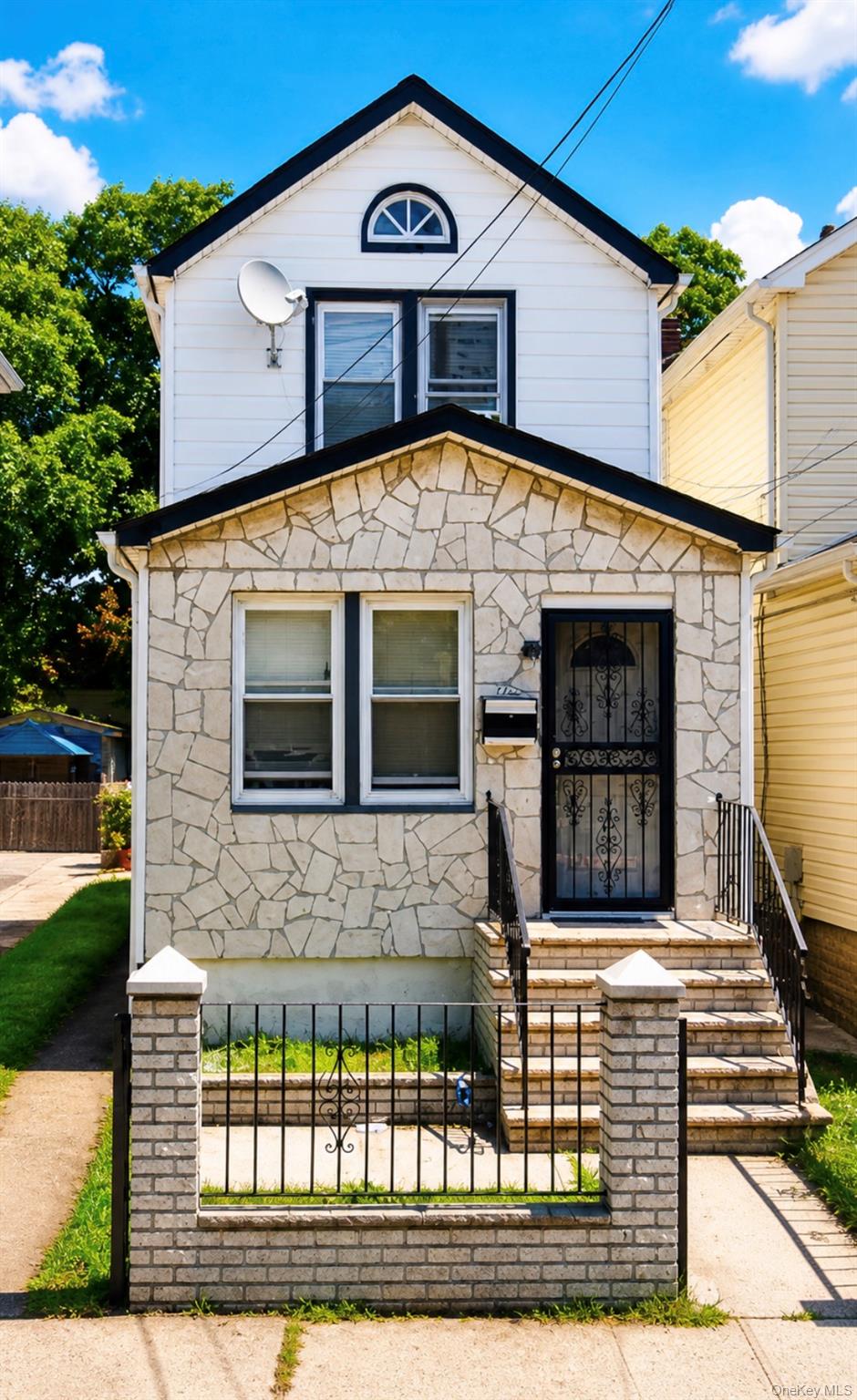 11129 147th Street Property Photo 1
