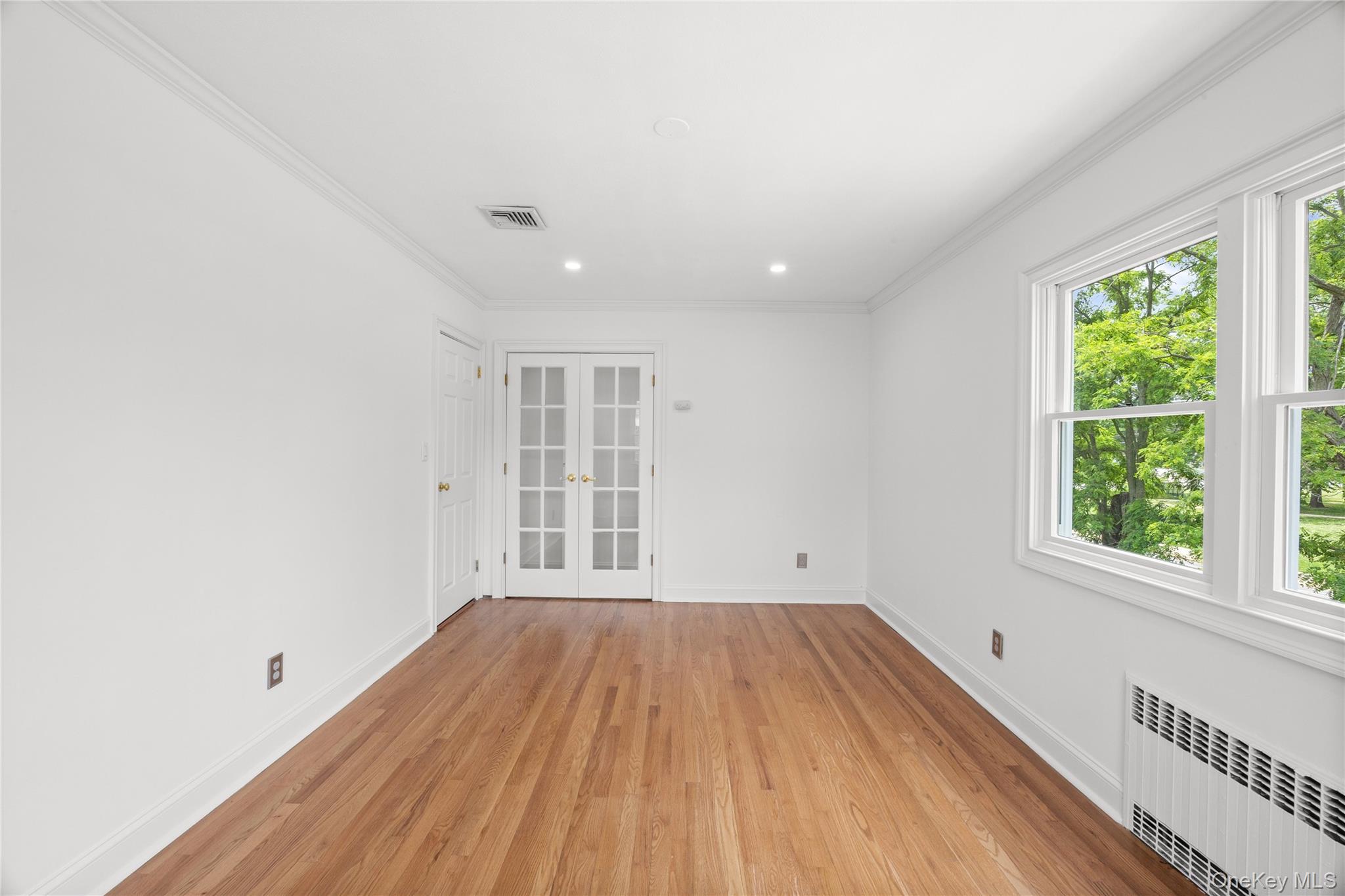 467 Hempstead Avenue Property Photo 18