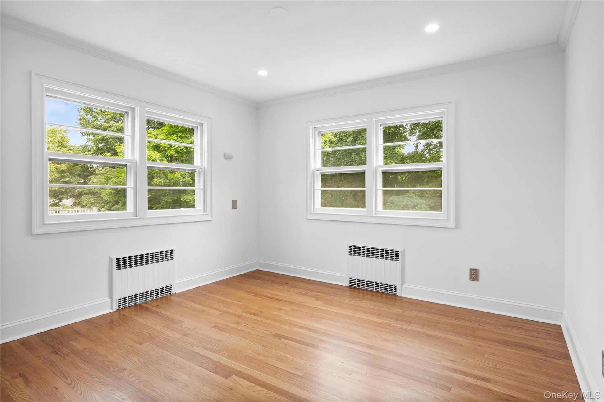 467 Hempstead Avenue Property Photo 20