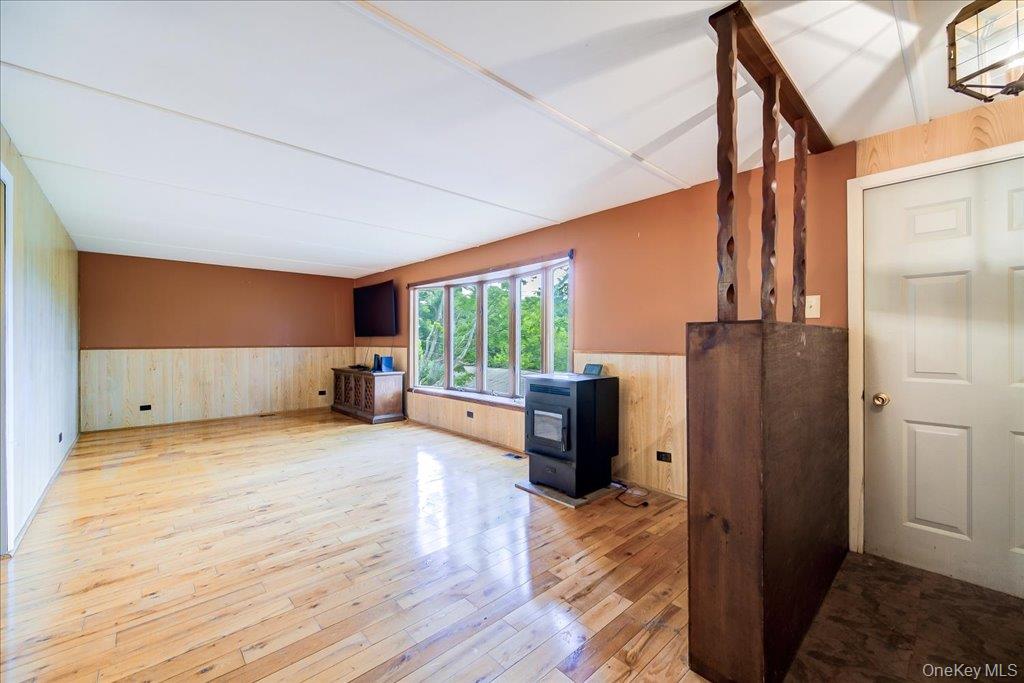 99 Moore Street Property Photo 7