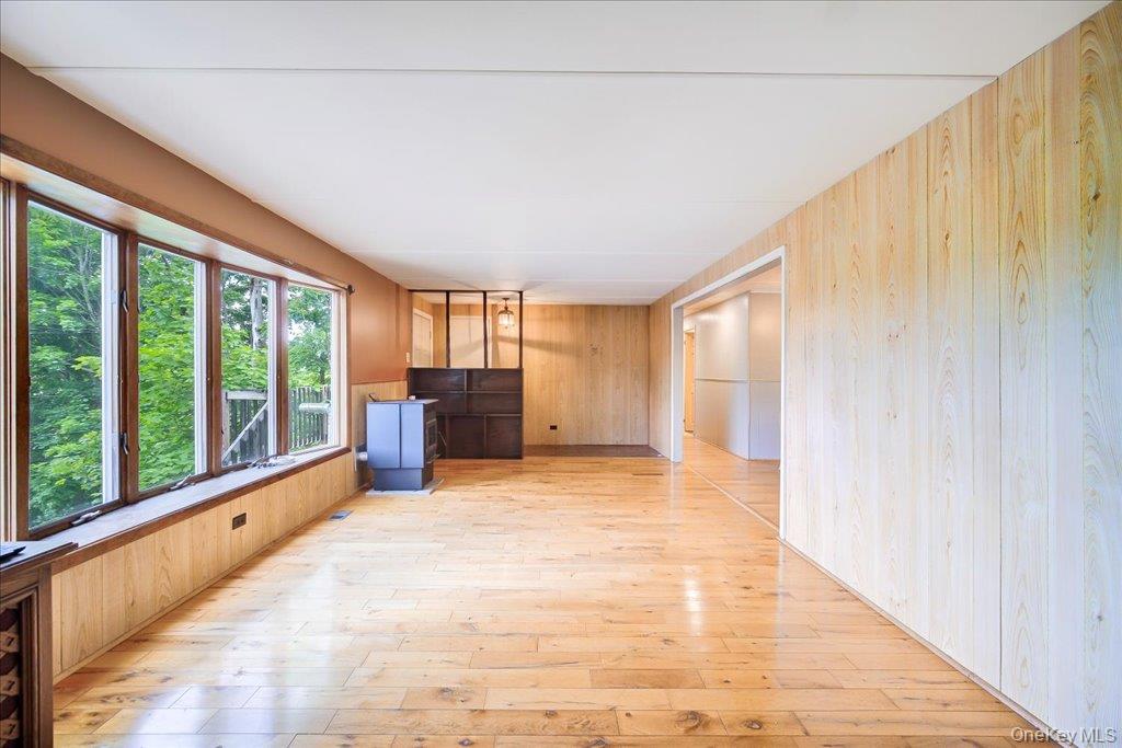 99 Moore Street Property Photo 12