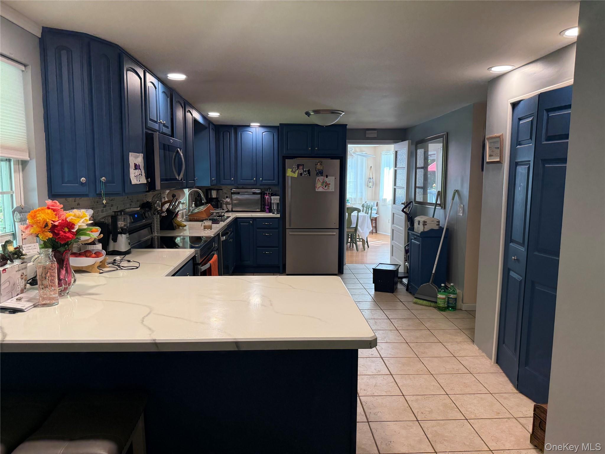 123 Barclay Road Property Photo 4