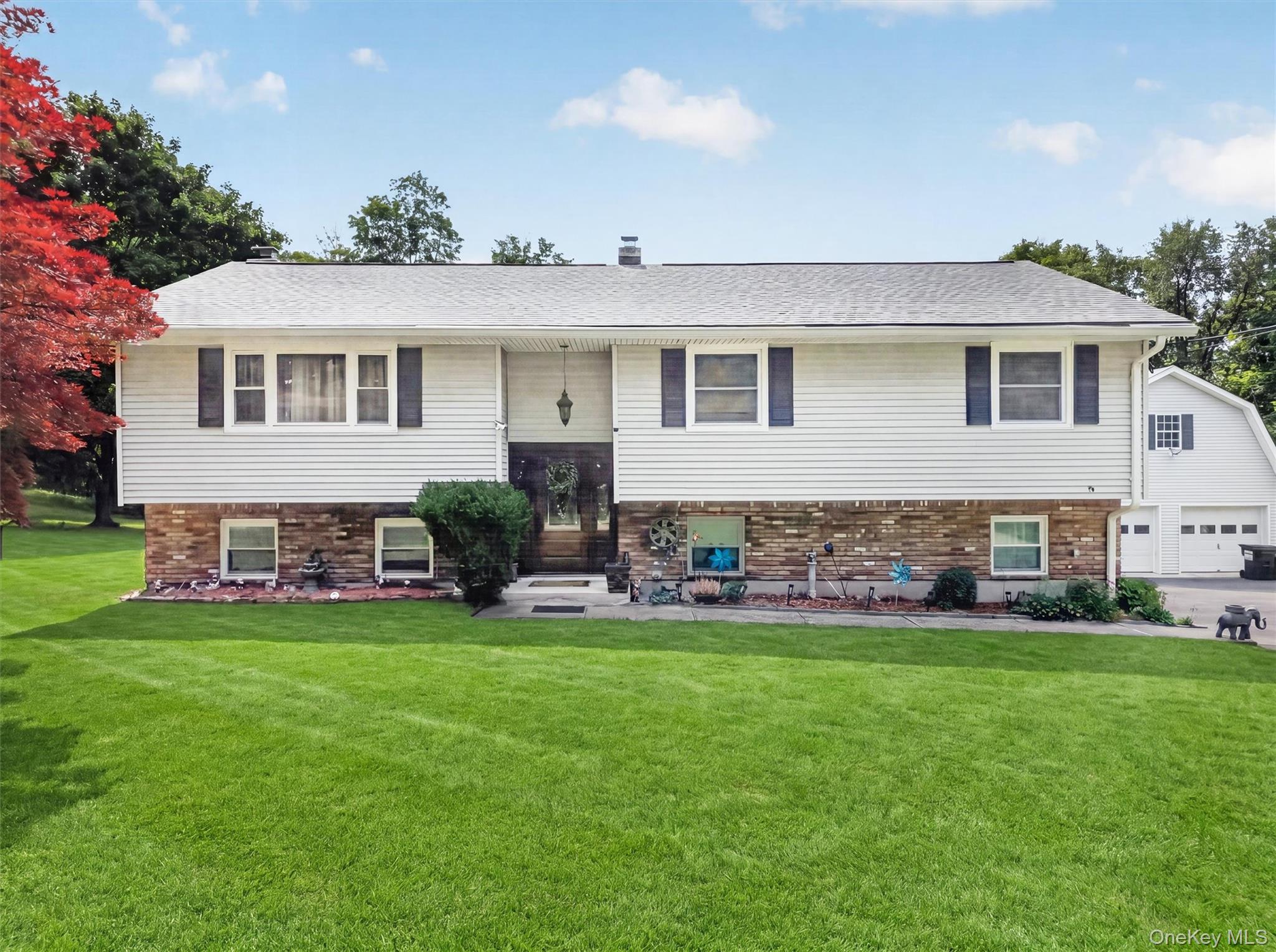 18 Helms Hill Road Property Photo 3