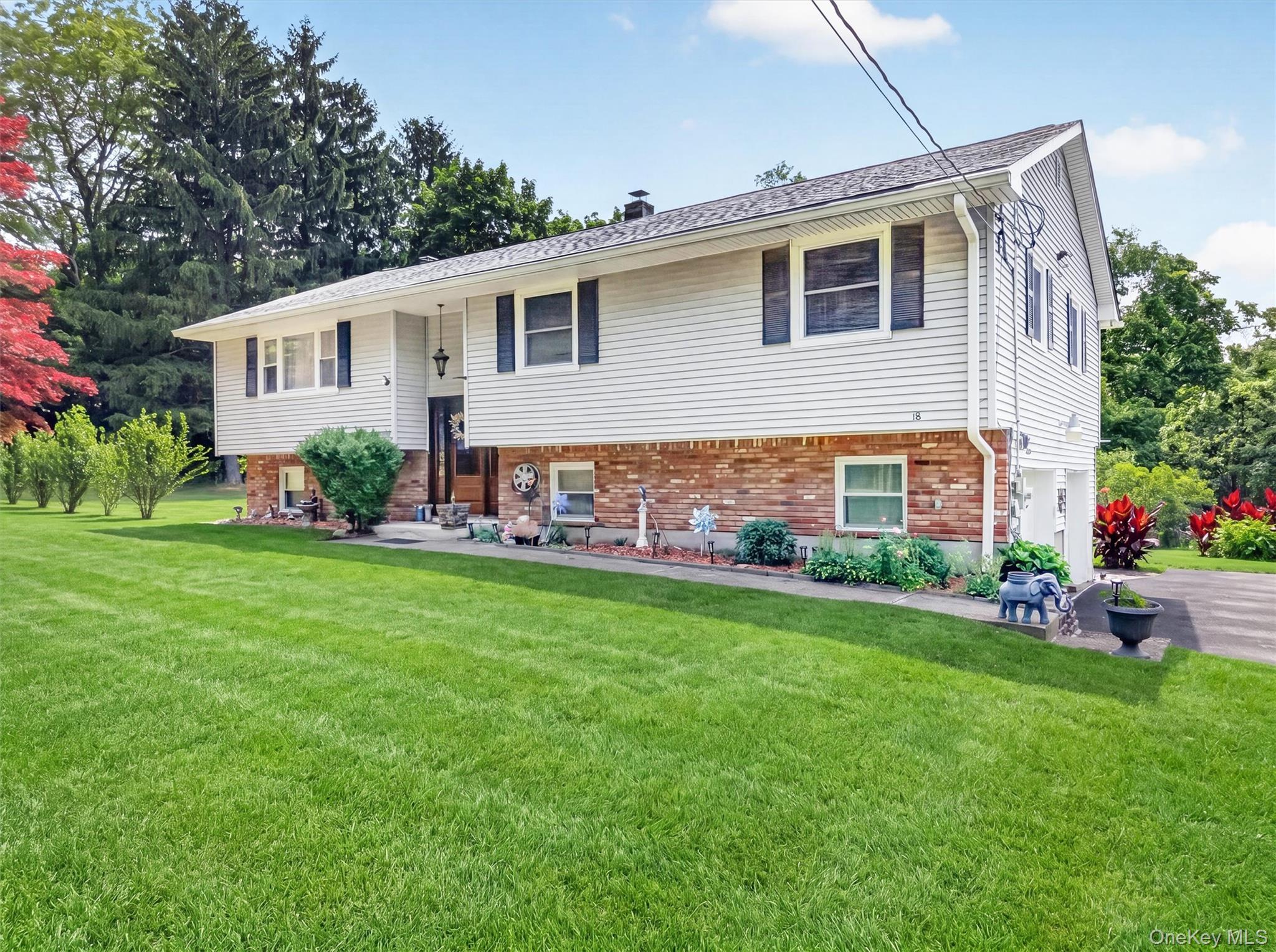 18 Helms Hill Road Property Photo 6