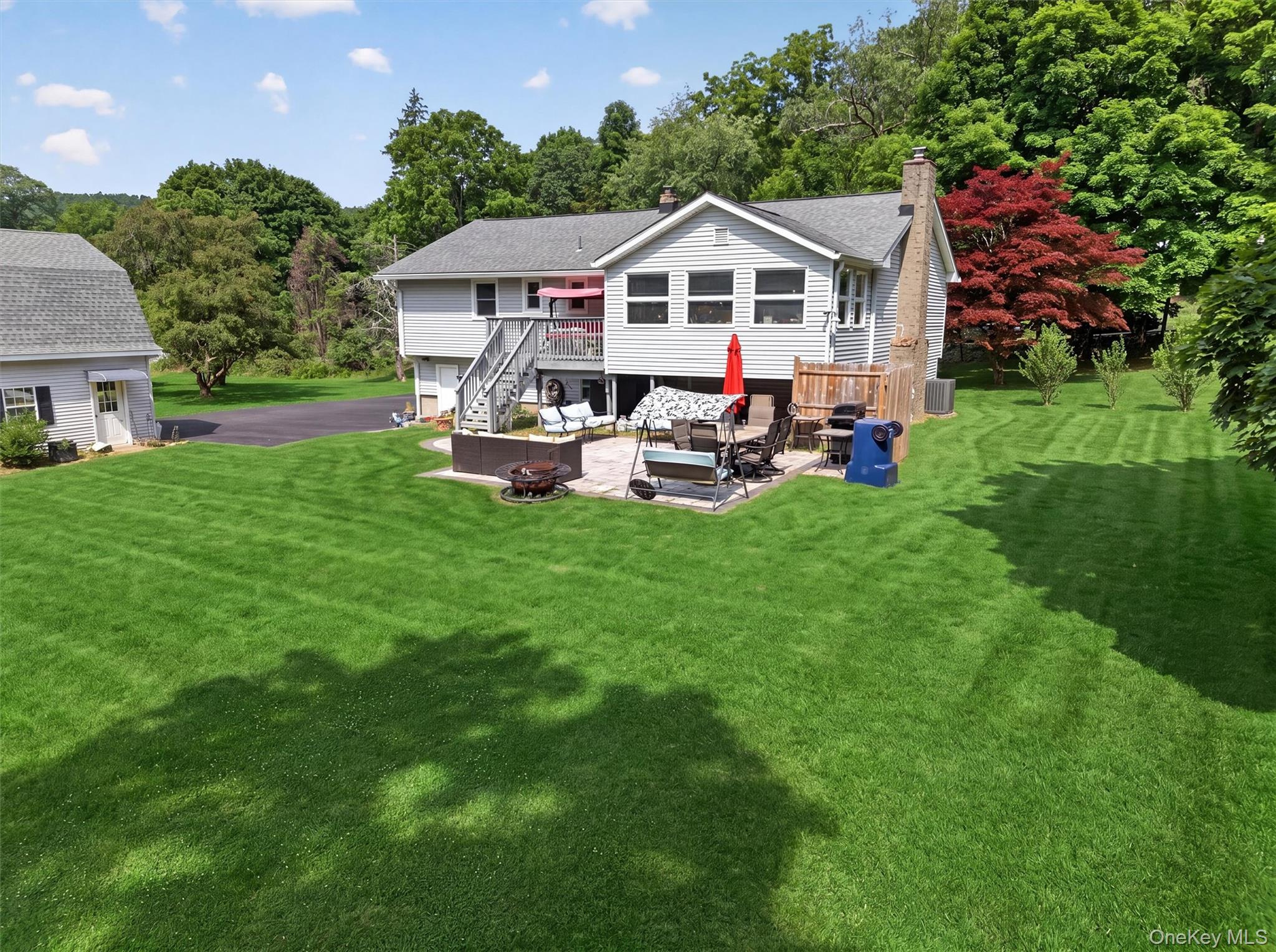 18 Helms Hill Road Property Photo 41