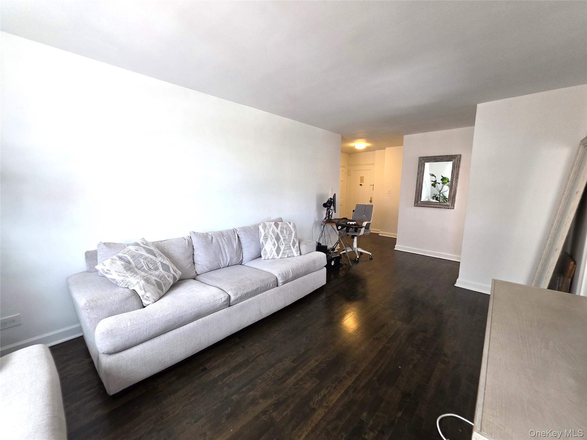 33-15 81st Street 5d Property Photo 3