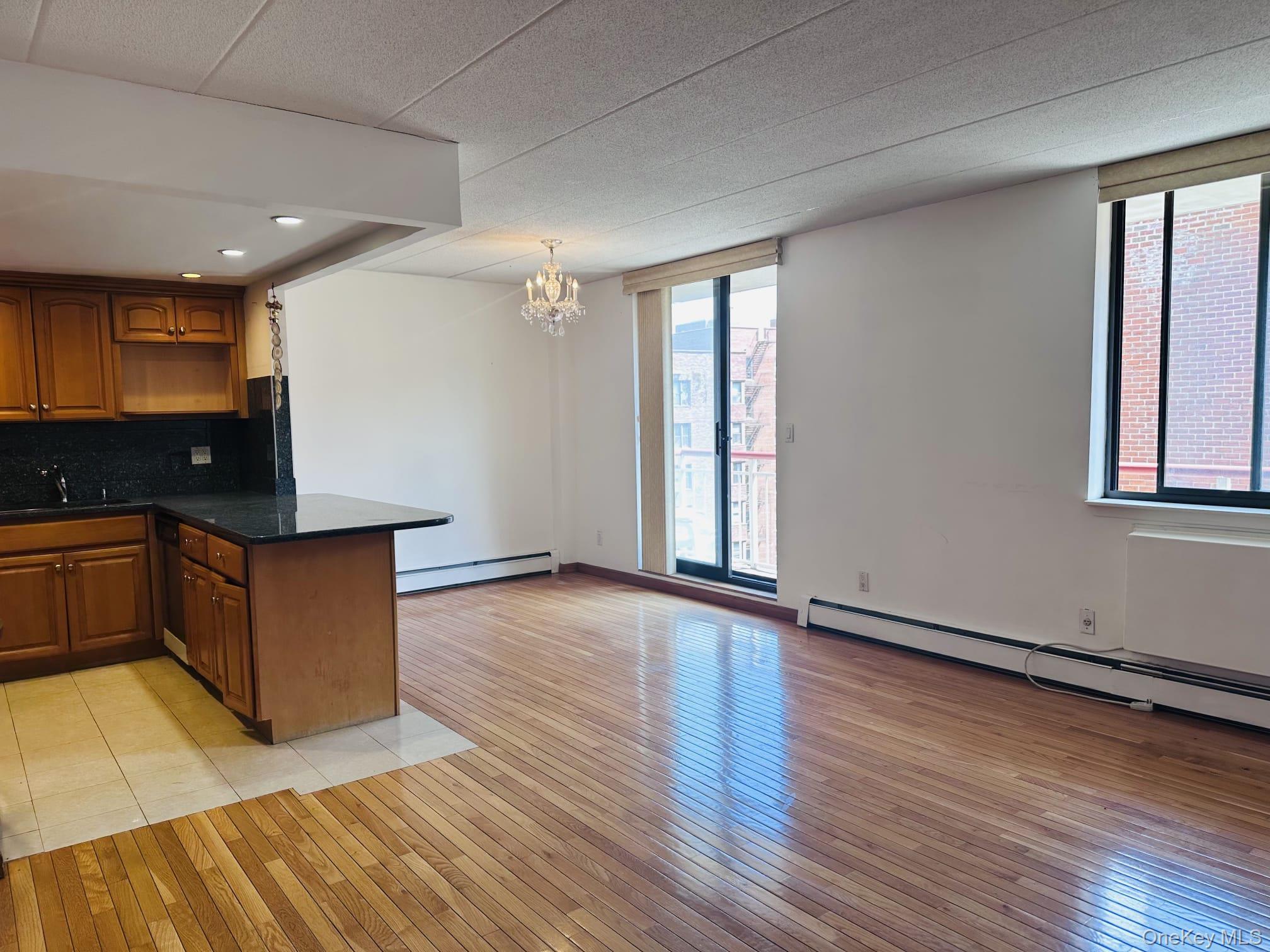 136-17 Maple Avenue 5a Property Photo 4