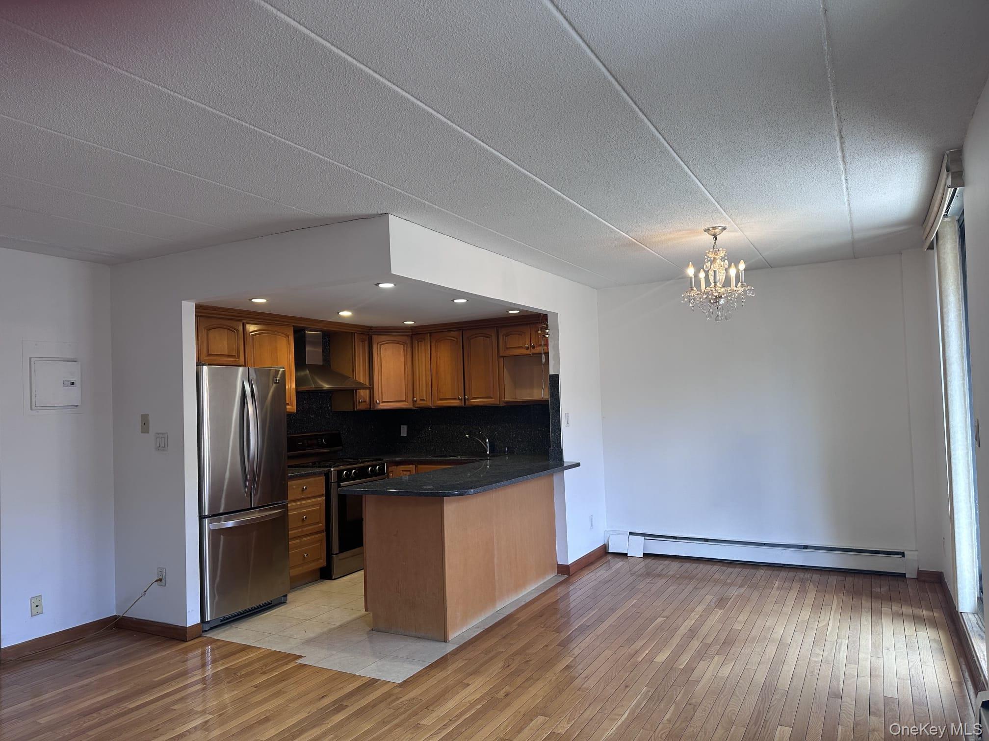 136-17 Maple Avenue 5a Property Photo 6