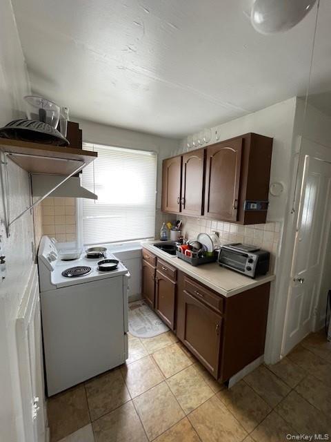 7 Sweezy Avenue Property Photo 20