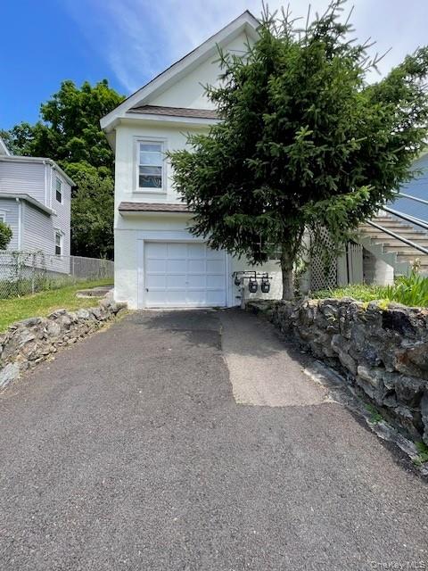 7 Sweezy Avenue Property Photo 24