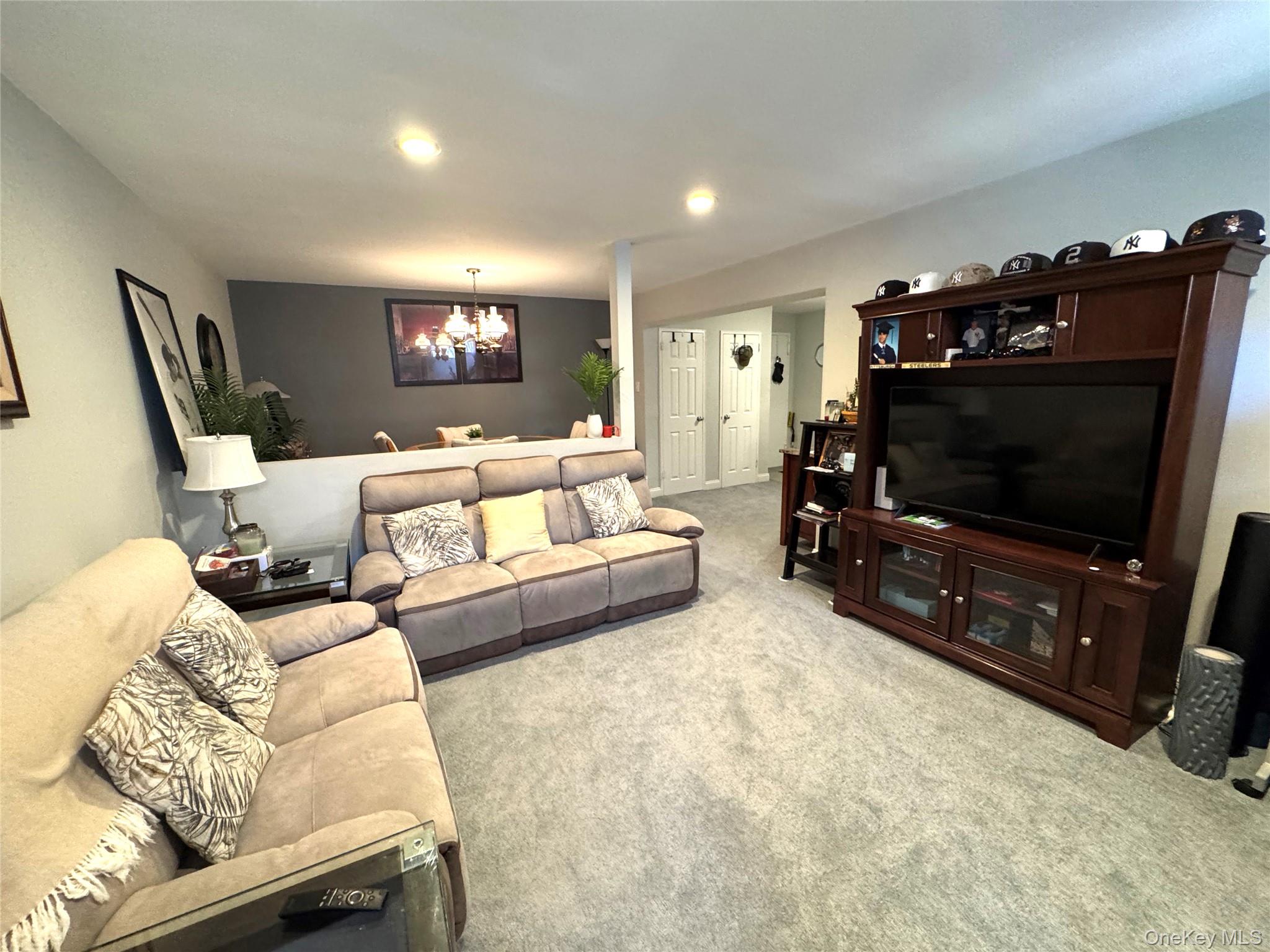 370 Westchester Avenue 4a Property Photo 4