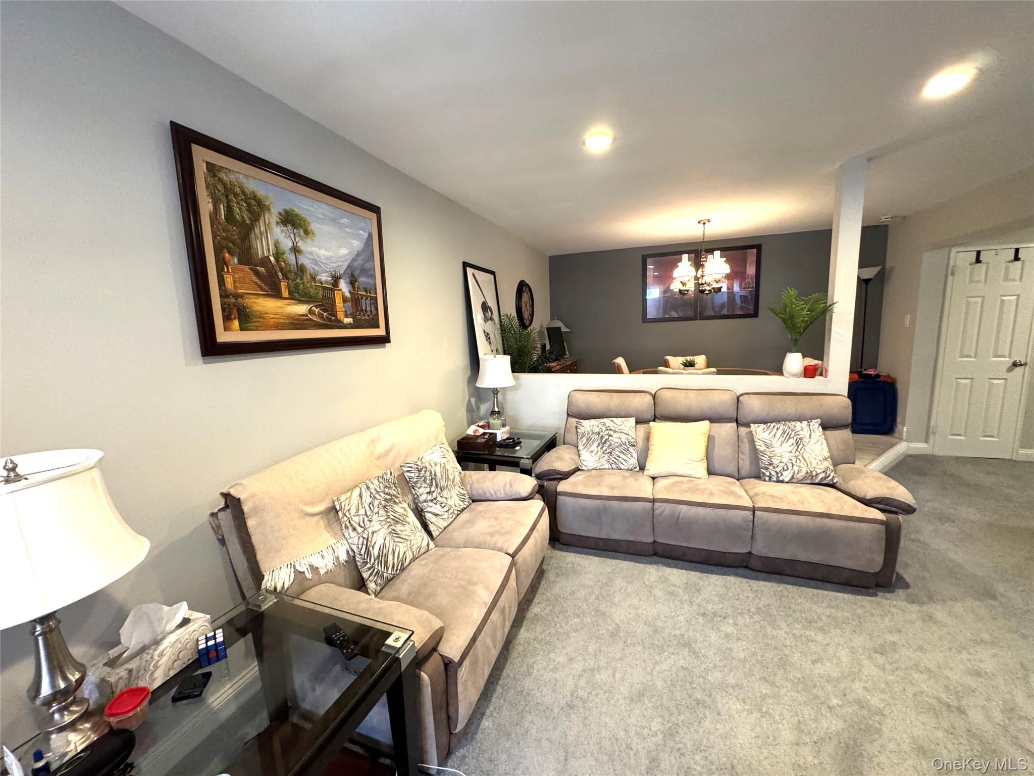 370 Westchester Avenue 4a Property Photo 5