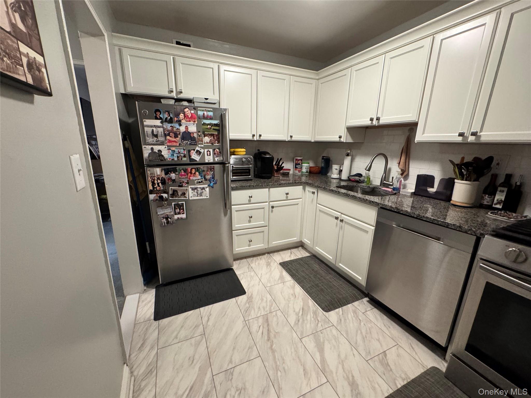 370 Westchester Avenue 4a Property Photo 8