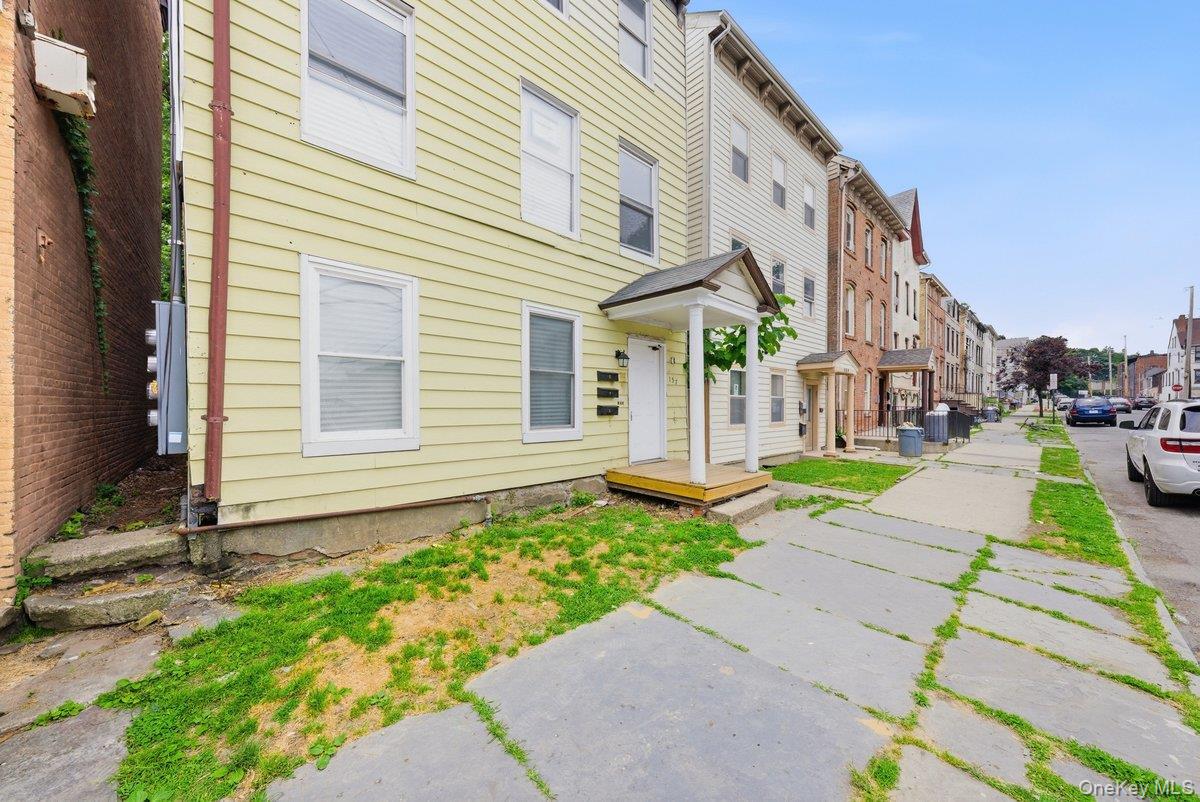 157 Chambers Street Property Photo 2