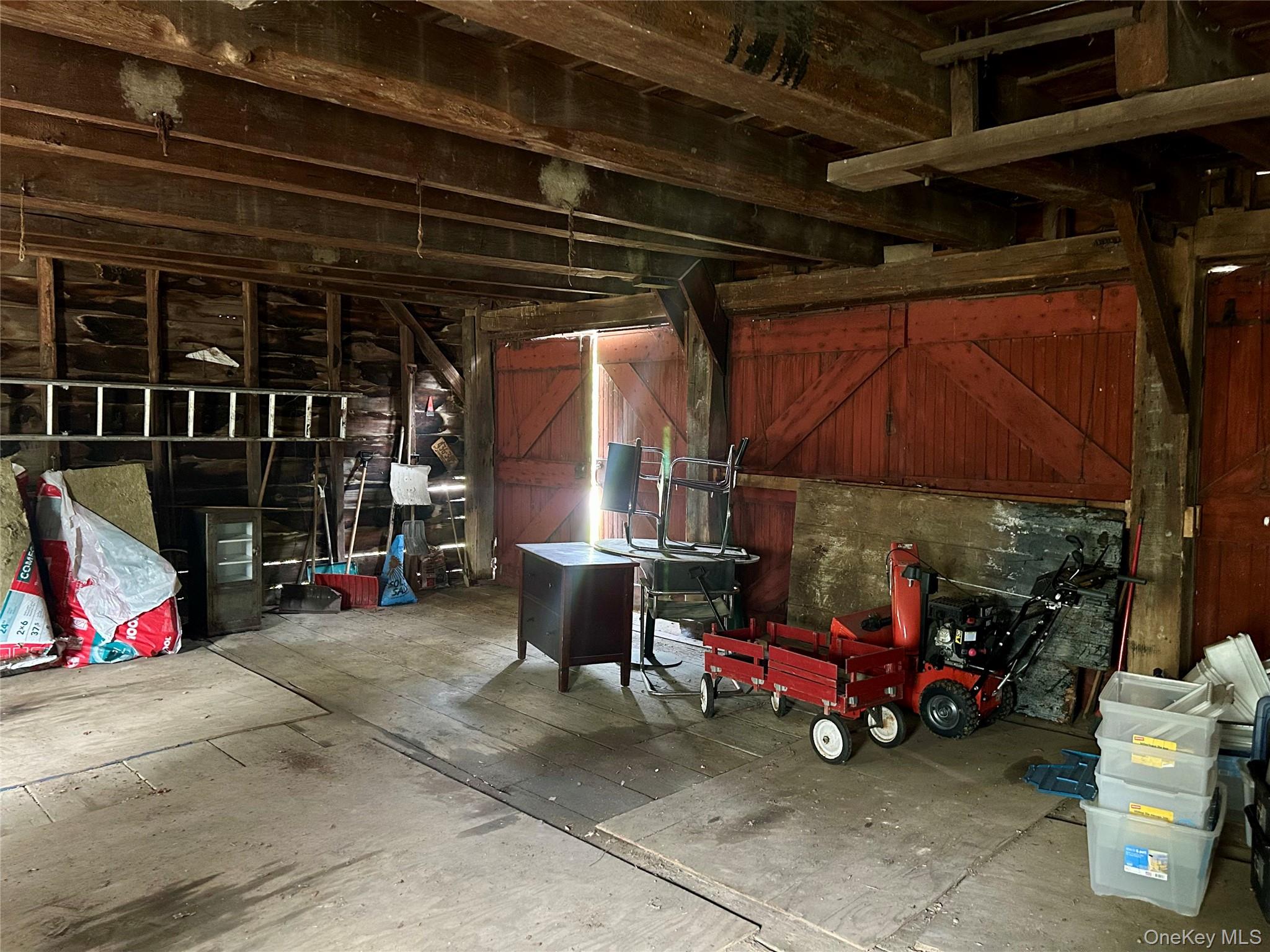 73 North Creek Road Property Photo 11