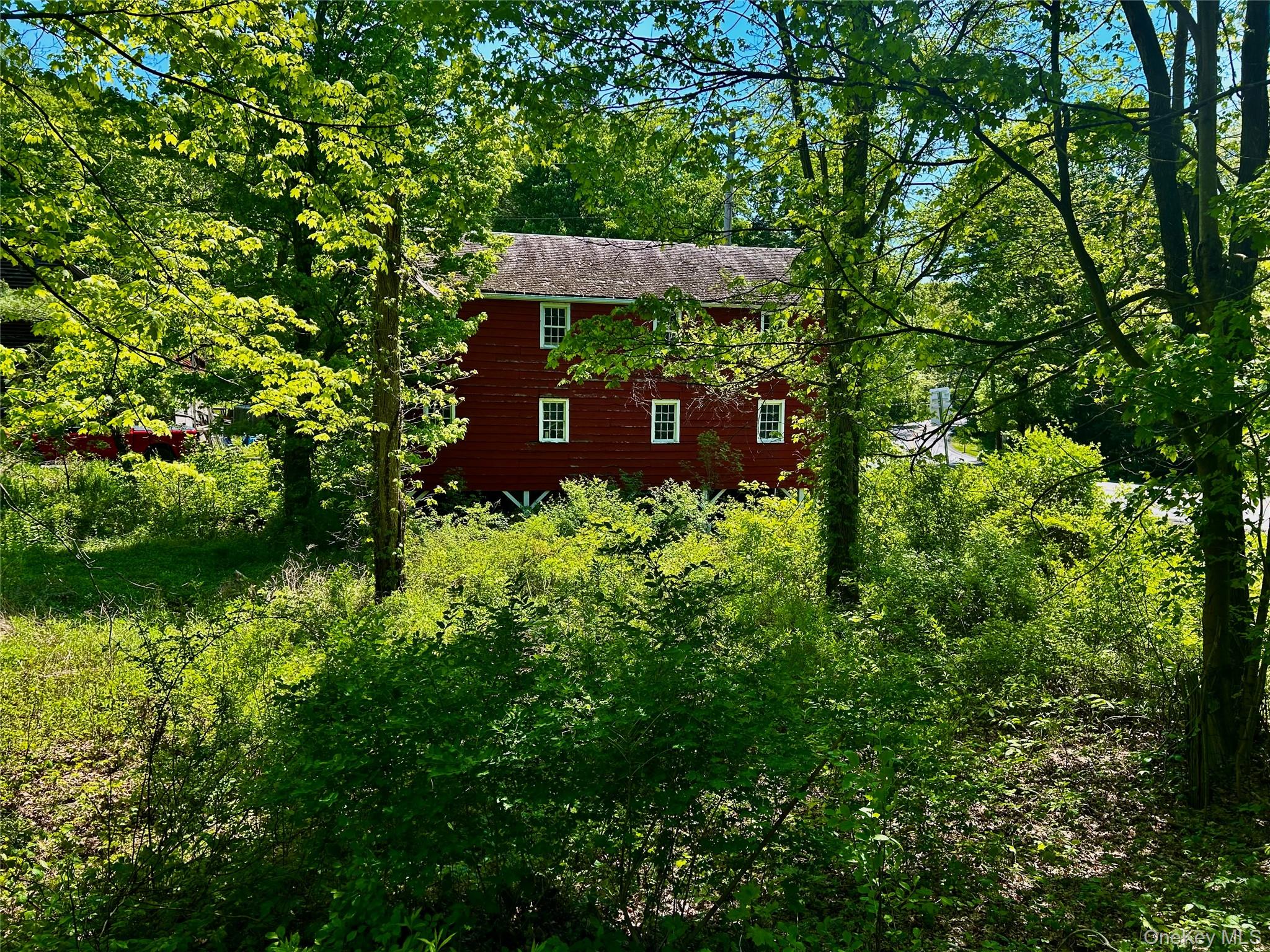 73 North Creek Road Property Photo 20