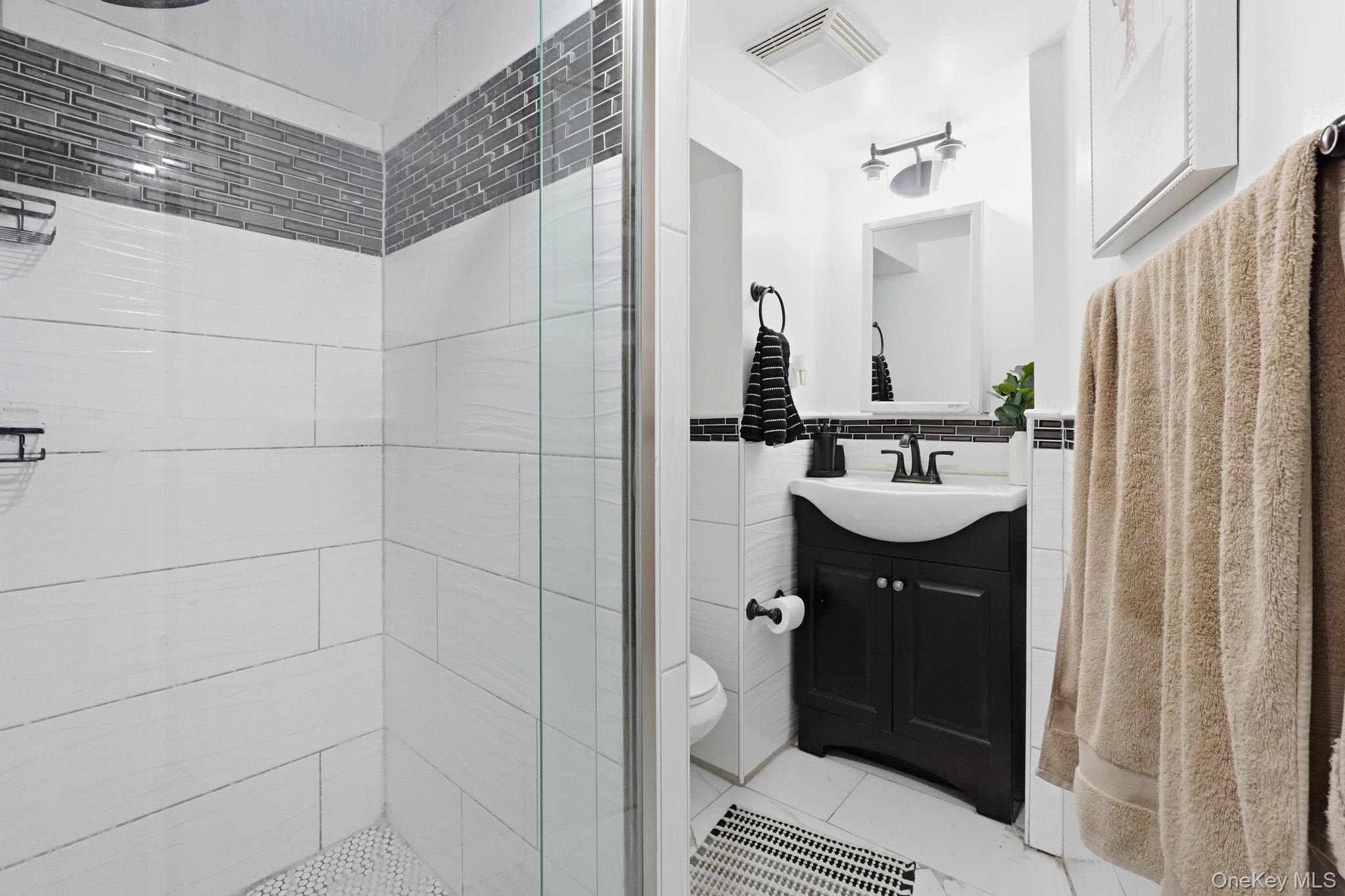2151 Stewart Avenue Property Photo 21