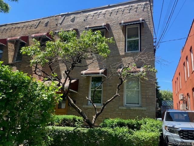 4133 Digney Avenue Property Photo 2