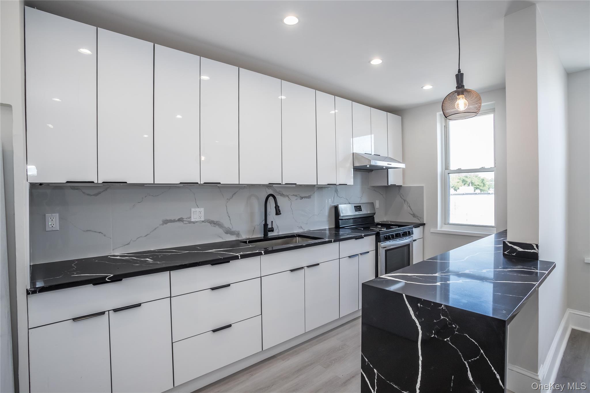6717 Myrtle Avenue Property Photo 17