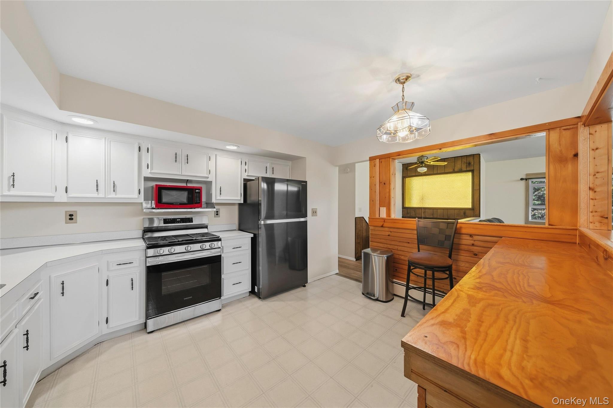 24 Dennis Drive Property Photo 12