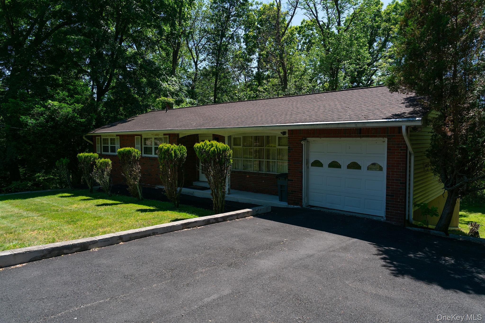 81 Hempstead Road Property Photo 2