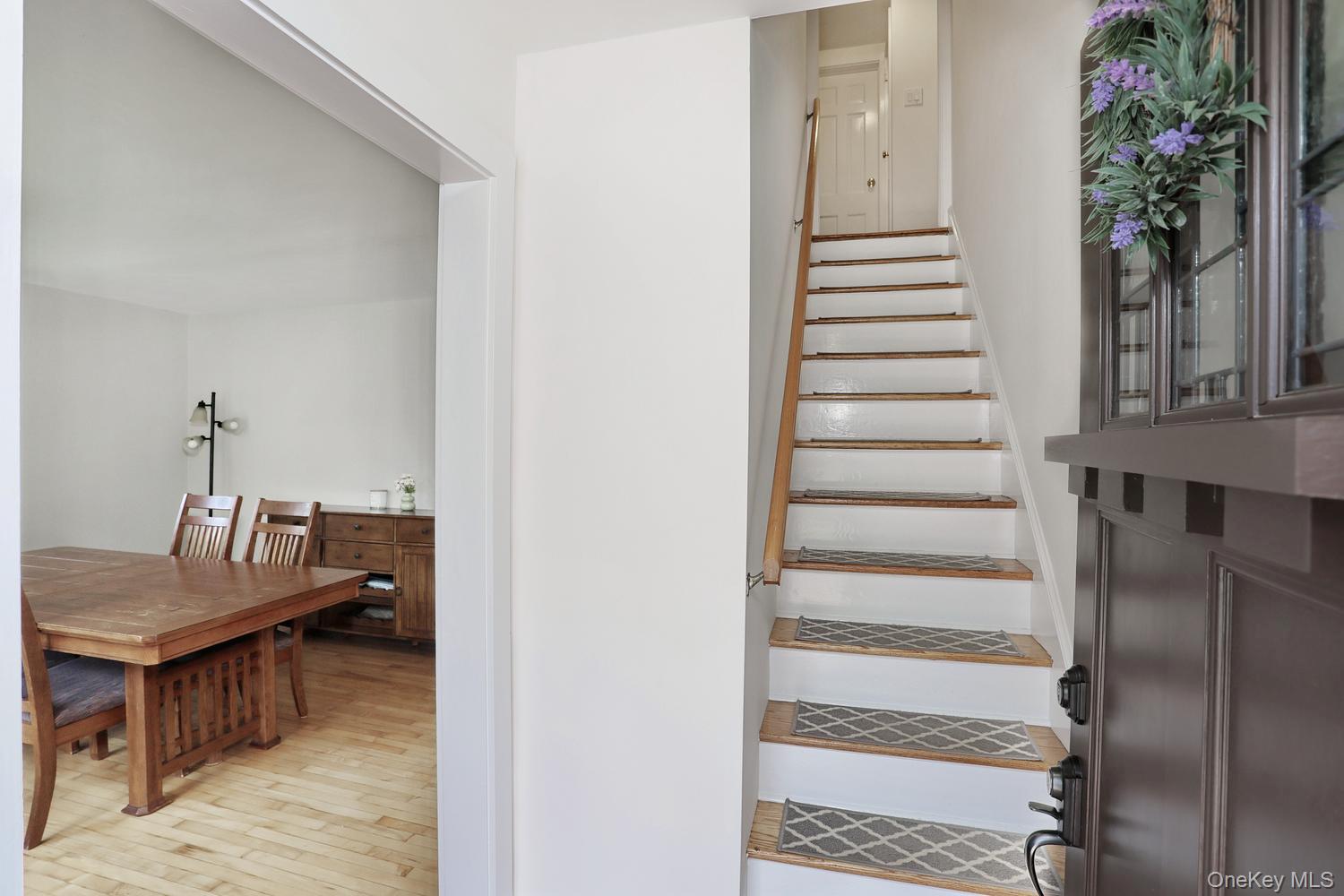 25 Amory Avenue Property Photo 4